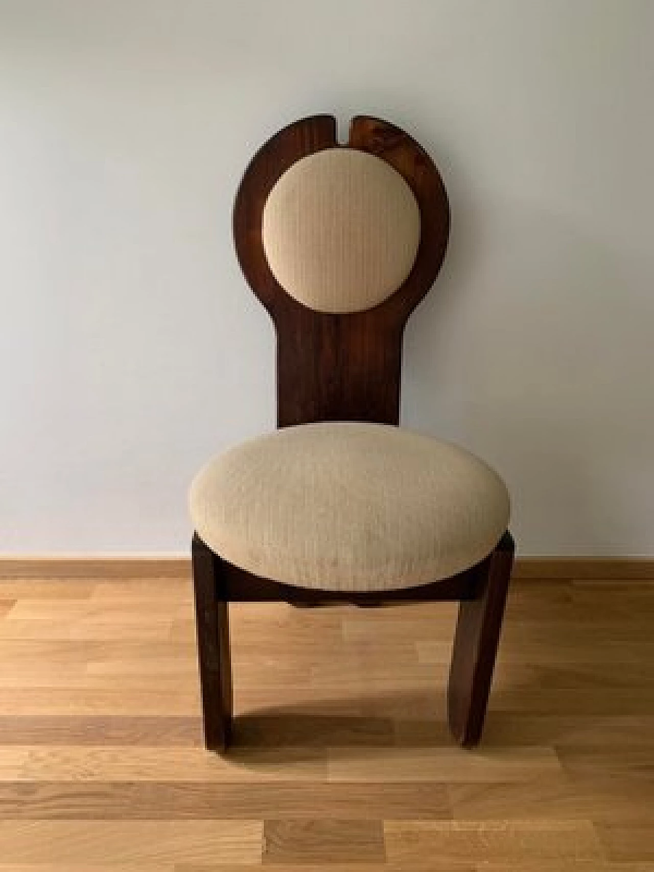 Sedia in legno e tessuto beige di Maria Szedleczky, anni '60 1