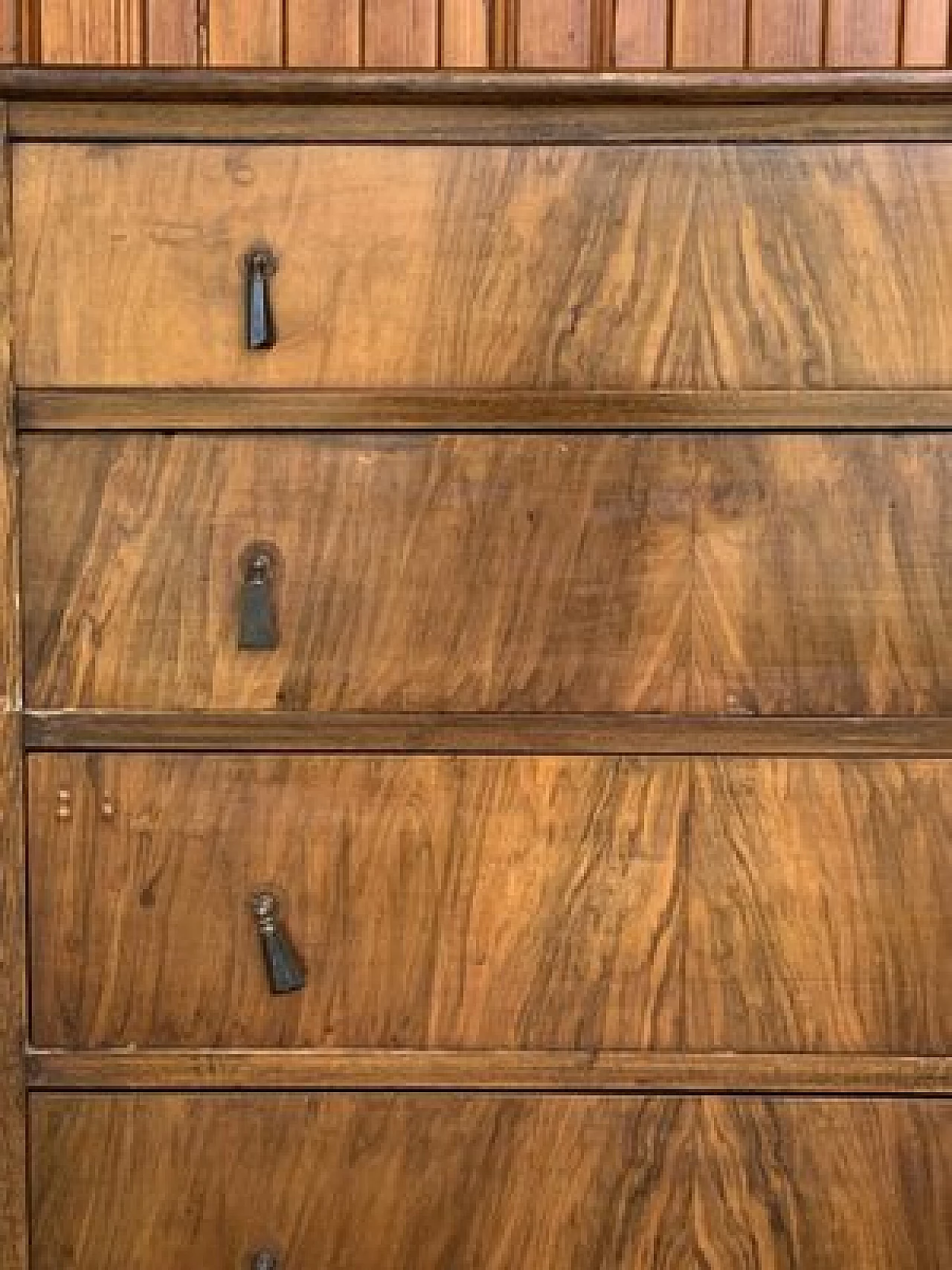 Walnut chest of drawers with four compartments, early 20th century 6