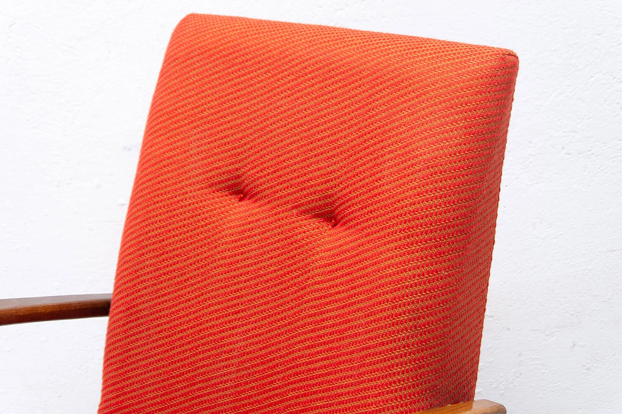 Coppia di poltrone di Jaroslav Šmídek in faggio, anni '70 13