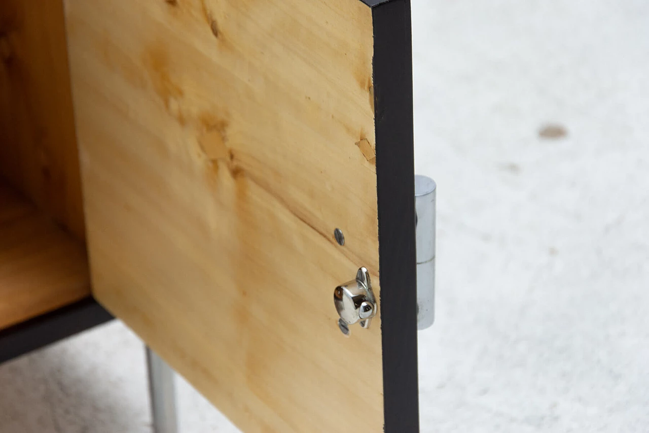 Bauhaus-style chrome bedside table by Robert Slezak, 1930s 6
