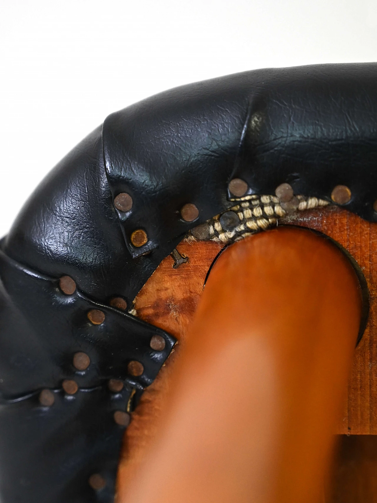 Wood and black leather chair, 1950s 9