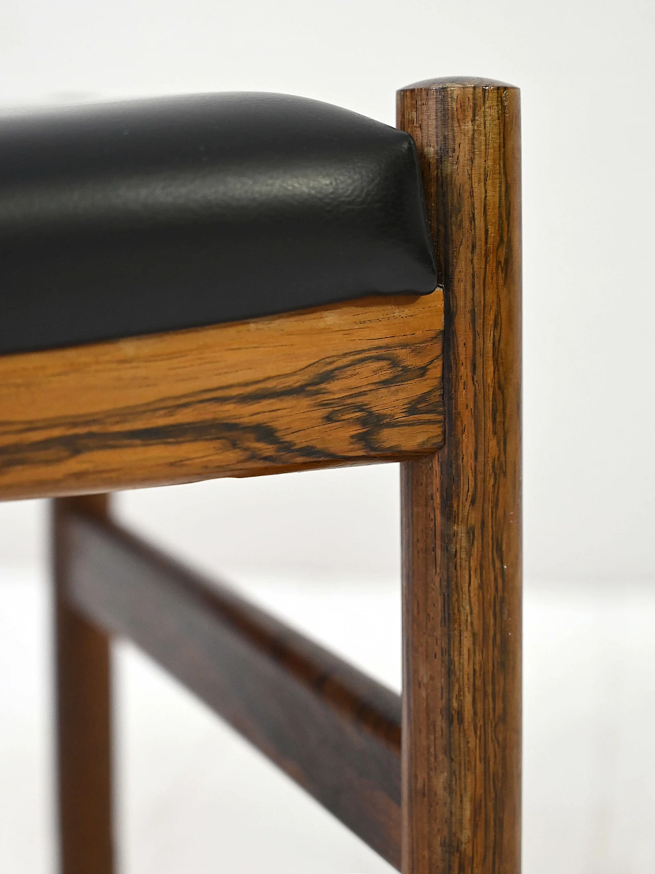 Sgabello danese in palissandro e pelle, anni ’60 5