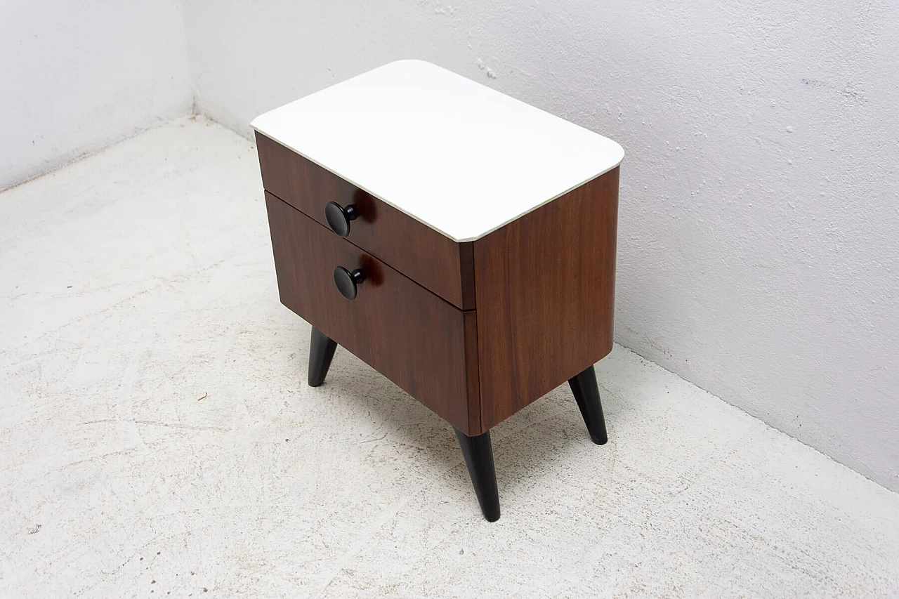 Comodino di Jindřich Halabala per ÚP Závody, anni '50 3