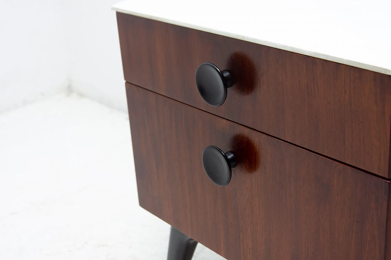 Comodino di Jindřich Halabala per ÚP Závody, anni '50 11