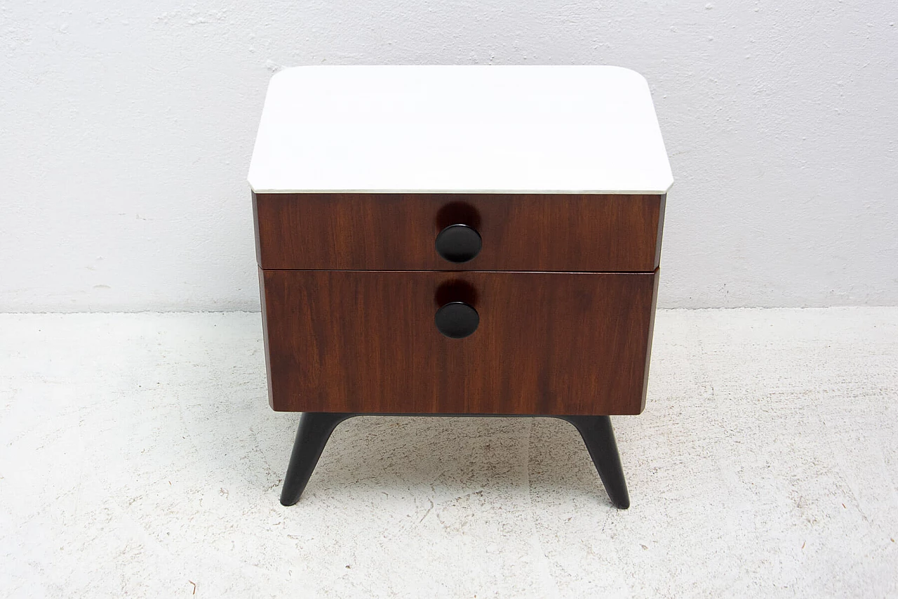 Comodino di Jindřich Halabala per ÚP Závody, anni '50 14