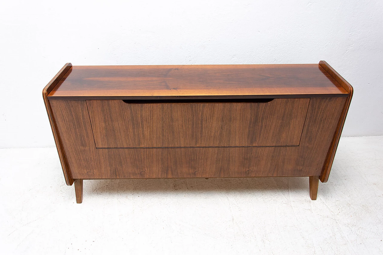 Comò in legno di noce di František Jirák, anni '60 3