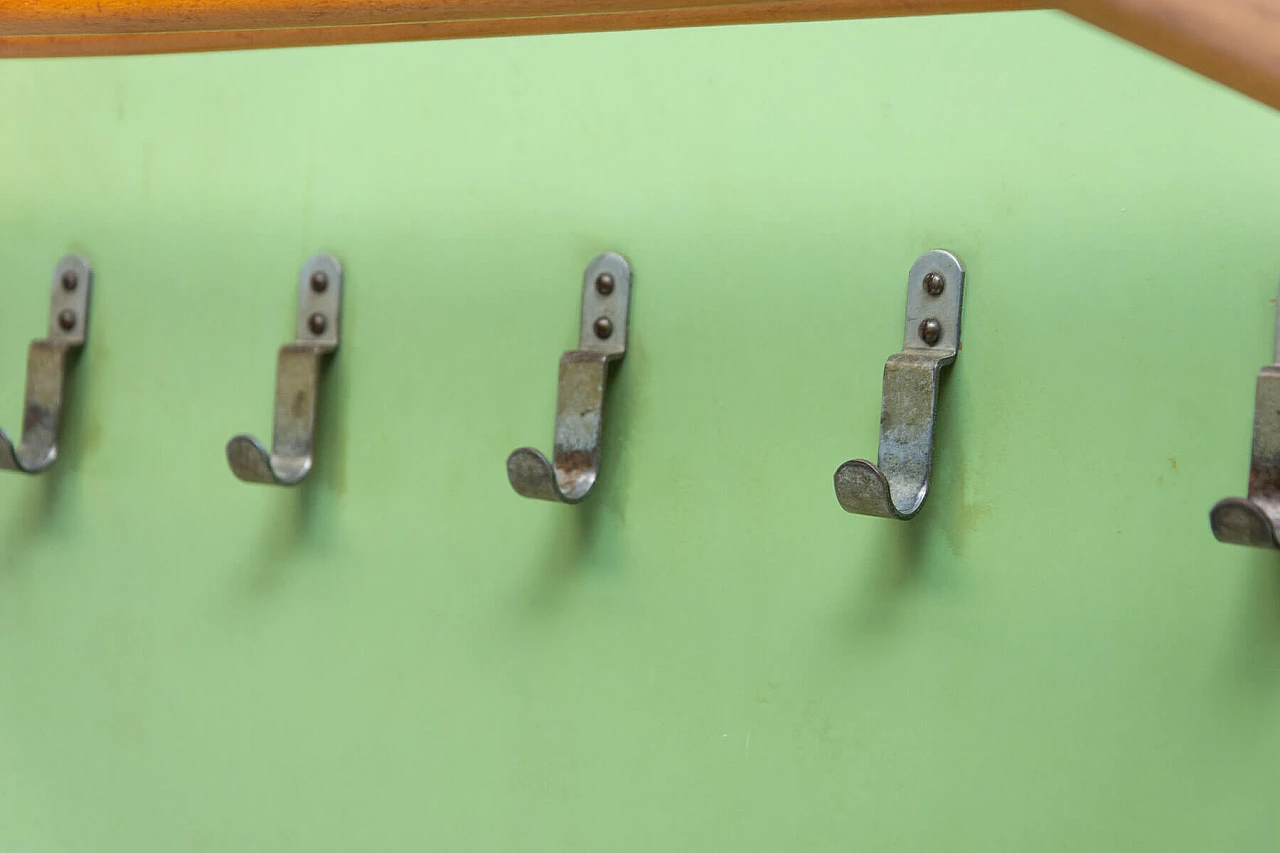 Appendiabiti da parete in legno e similpelle, anni '50 5