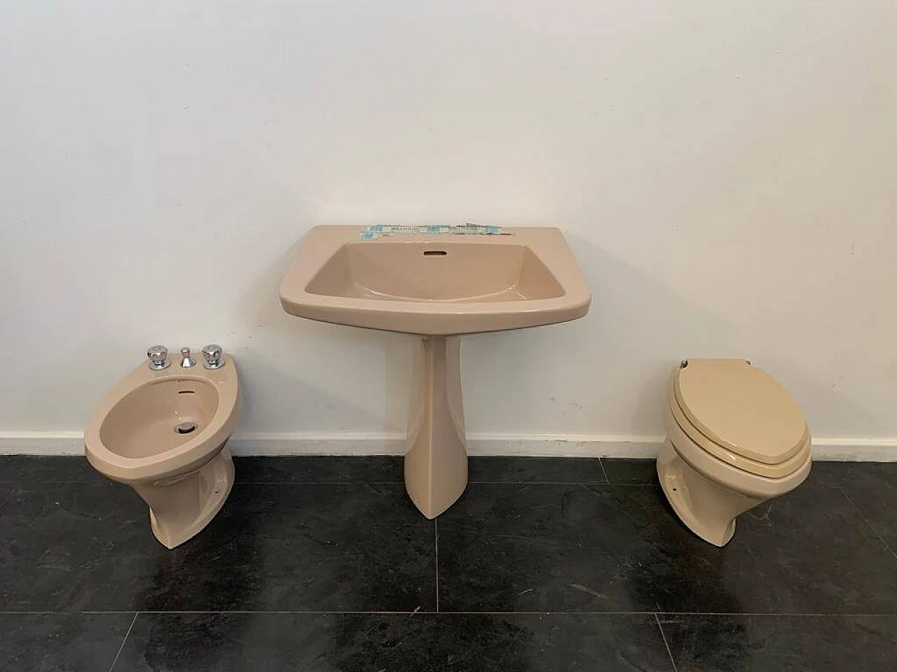 Ponlav washbasin, bidet and toilet by Gio Ponti for Ideal Standard, 1960s 2