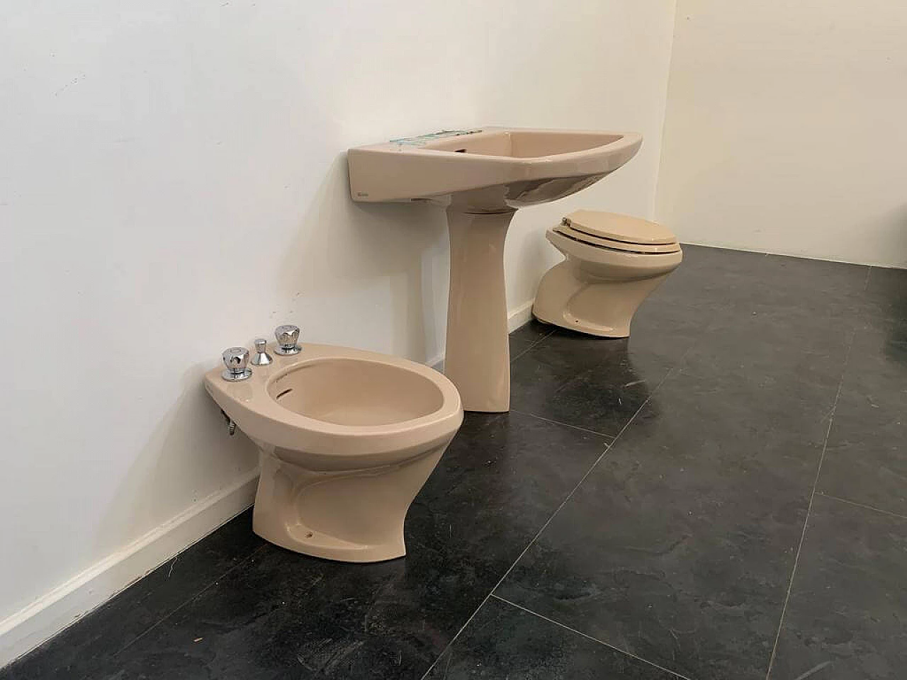 Ponlav washbasin, bidet and toilet by Gio Ponti for Ideal Standard, 1960s 3