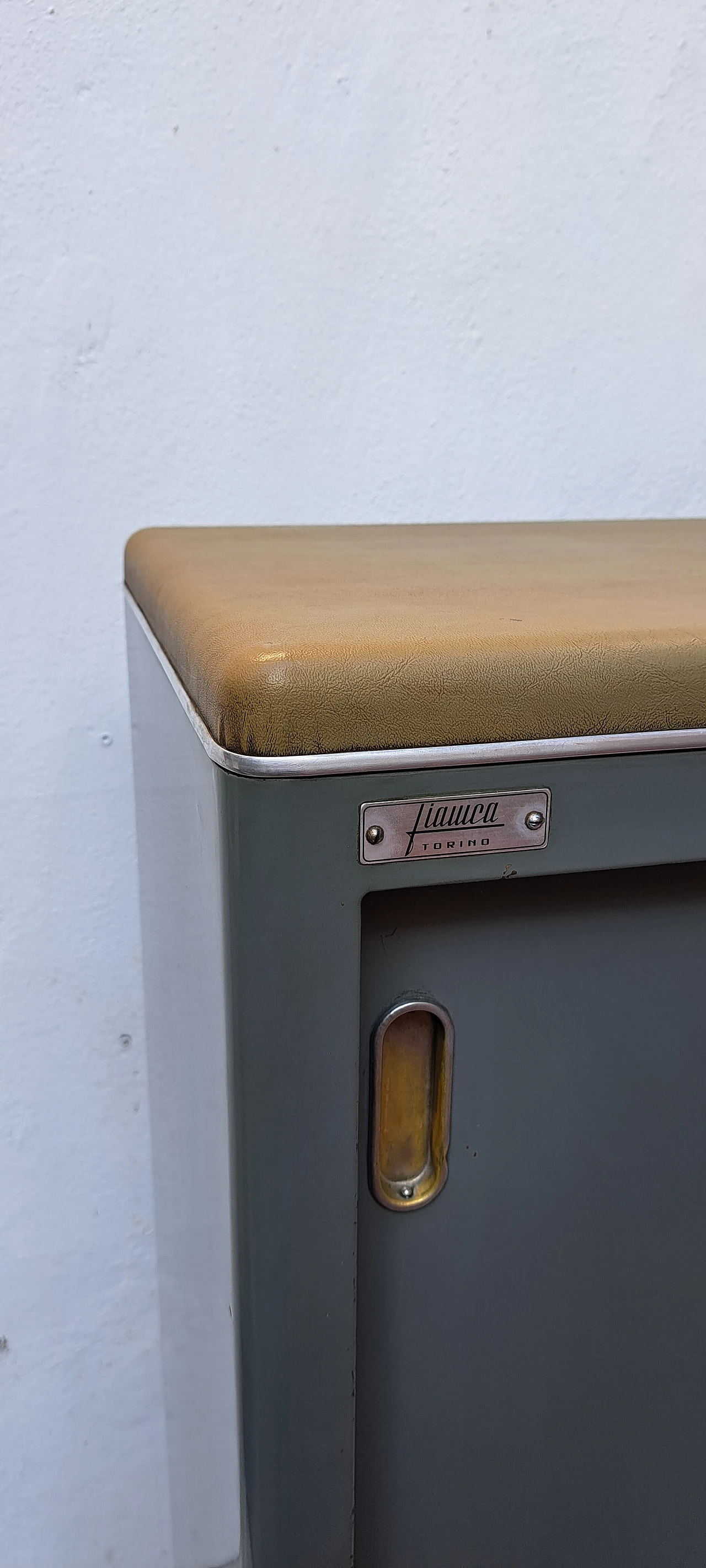 Grey lacquered metal cabinet with sliding doors by FIAMCA, 1950s 4