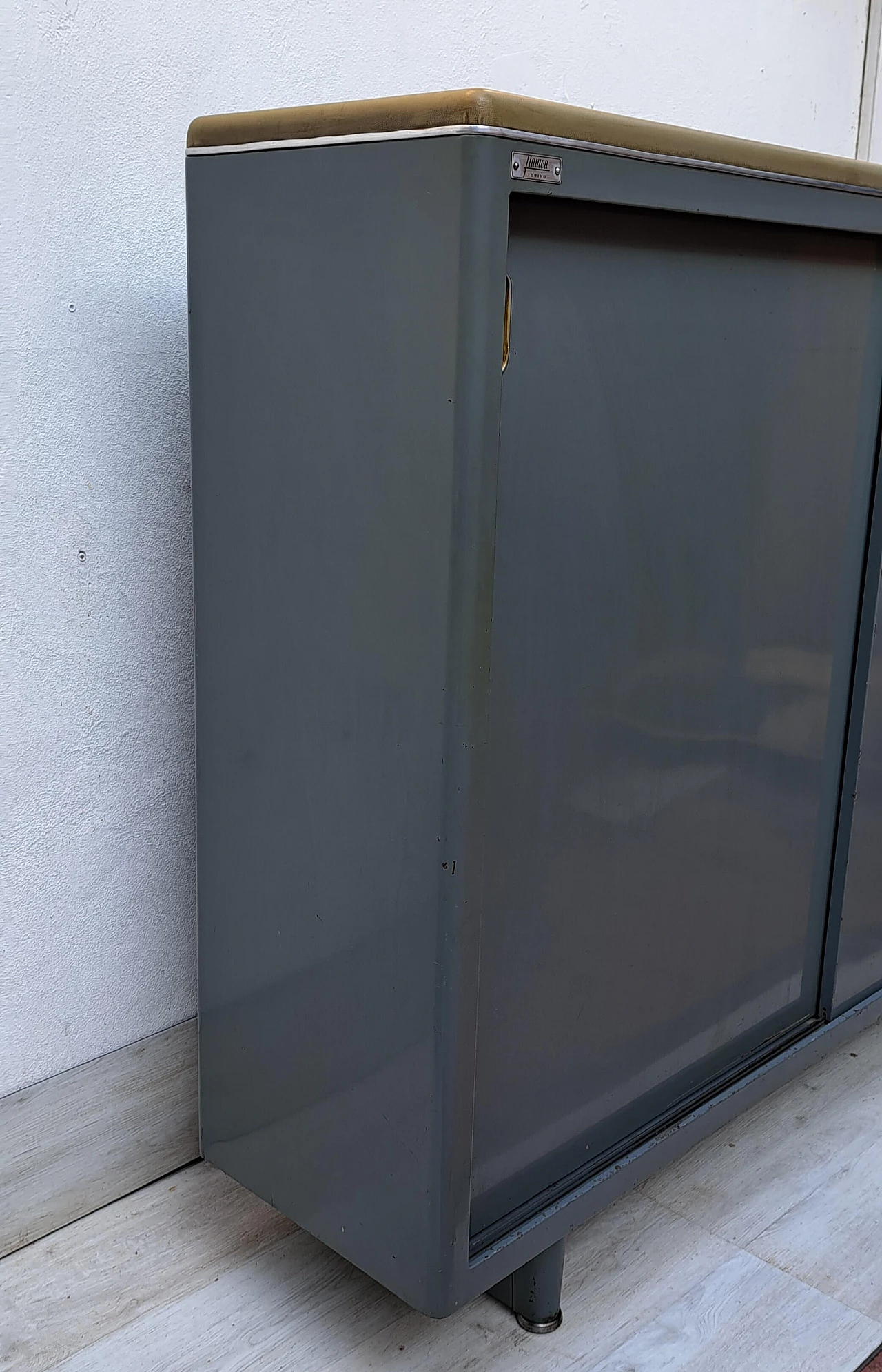 Grey lacquered metal cabinet with sliding doors by FIAMCA, 1950s 5