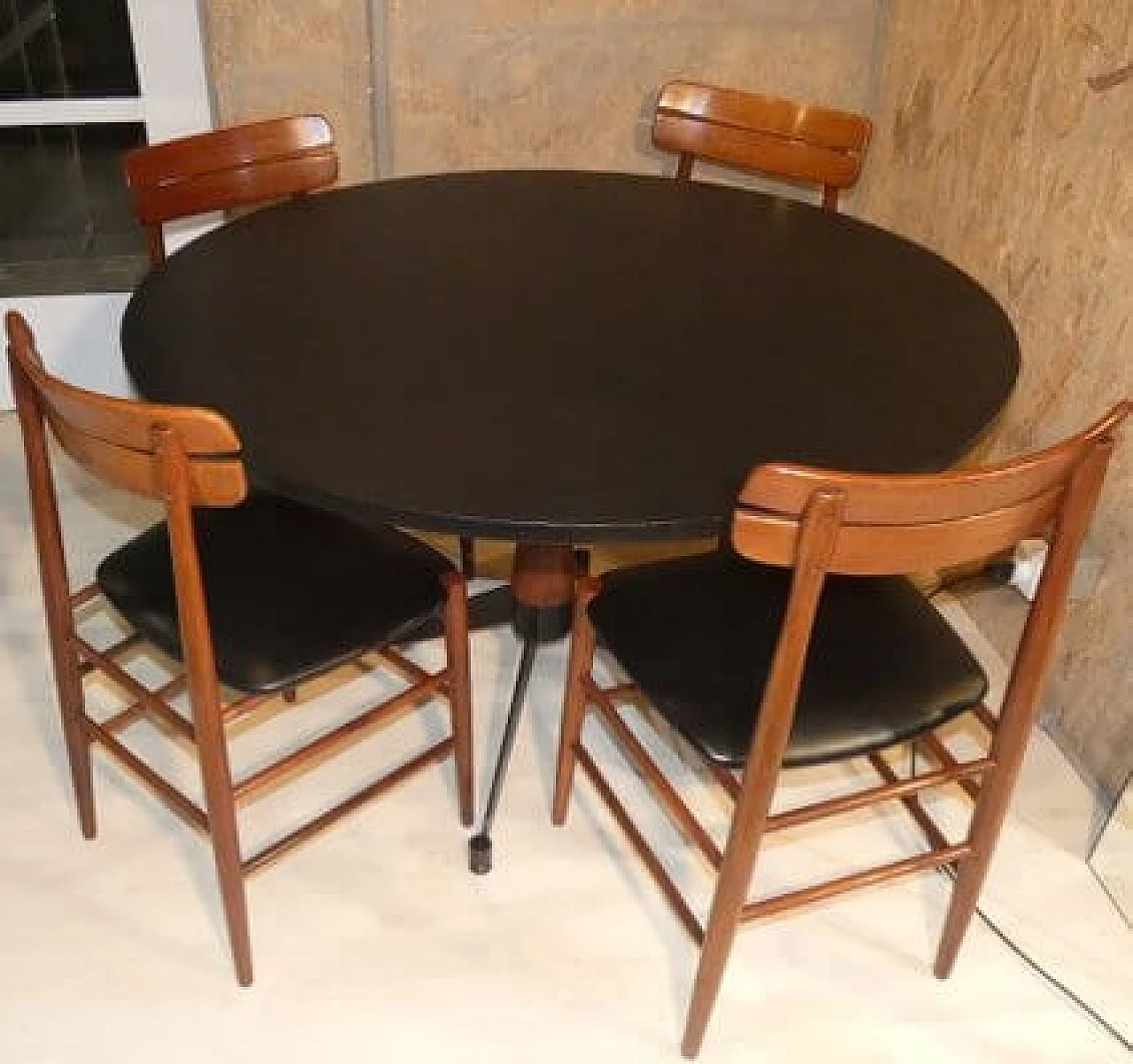 4 Rosewood chairs and round table, 1950s 1