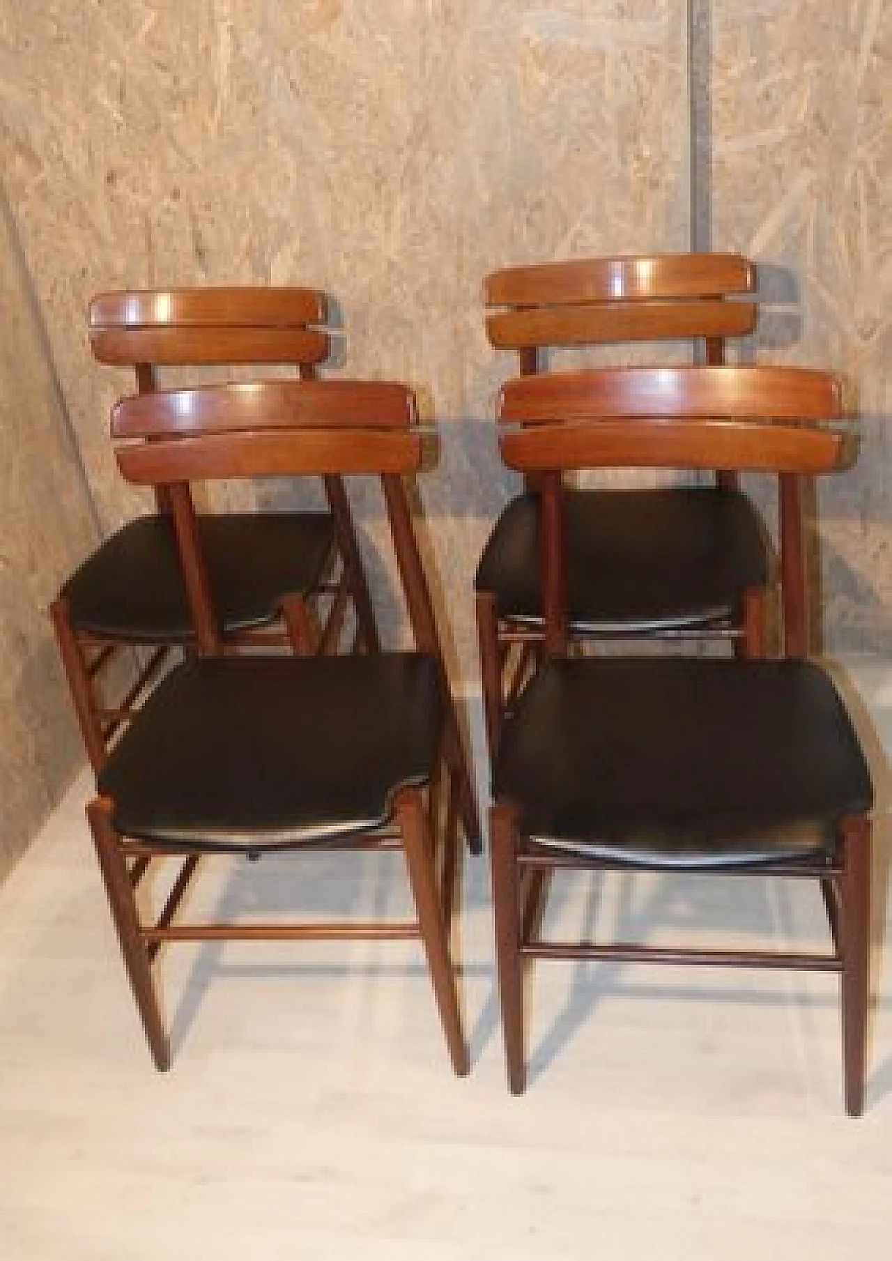 4 Rosewood chairs and round table, 1950s 14