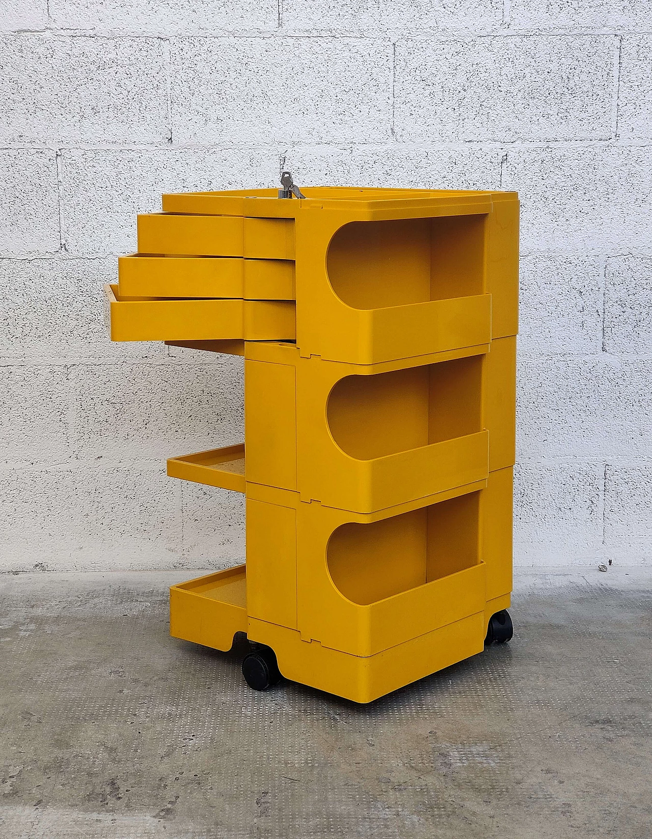 Carrello Boby giallo di Joe Colombo per Bieffeplast, anni '70 3