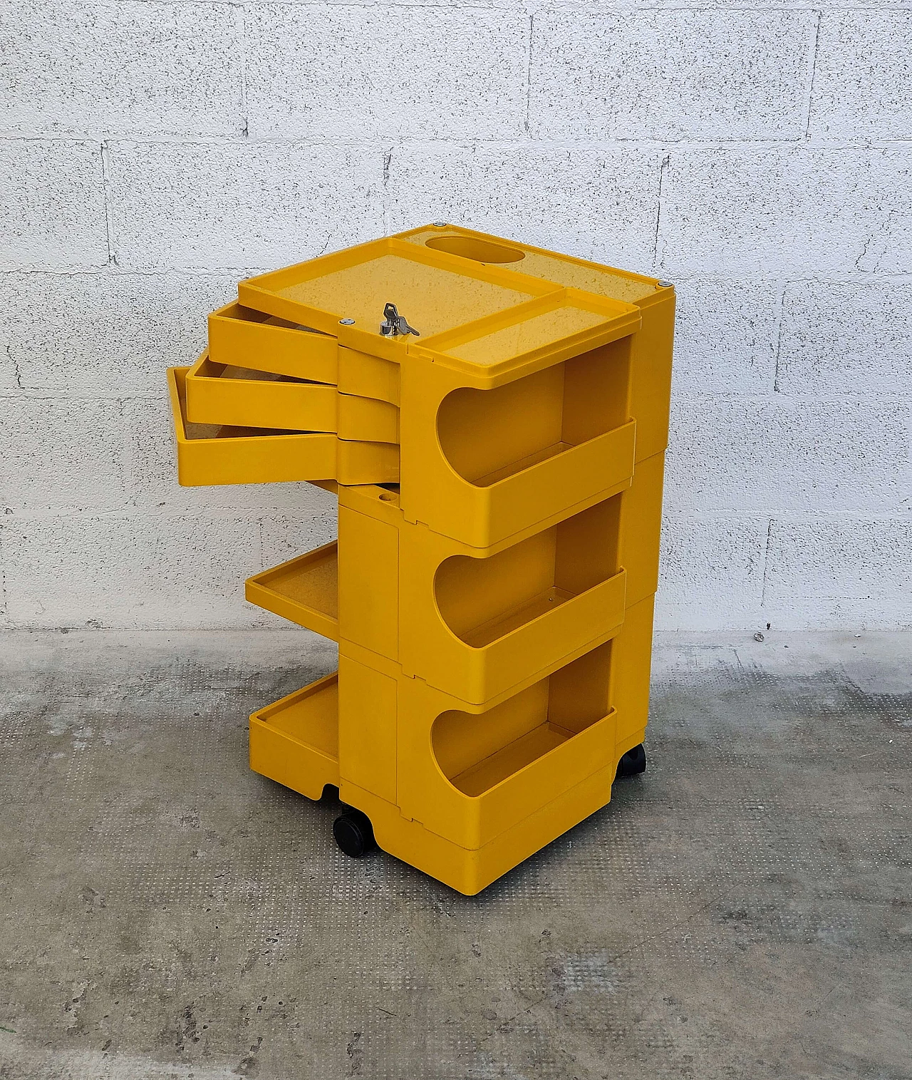 Carrello Boby giallo di Joe Colombo per Bieffeplast, anni '70 6