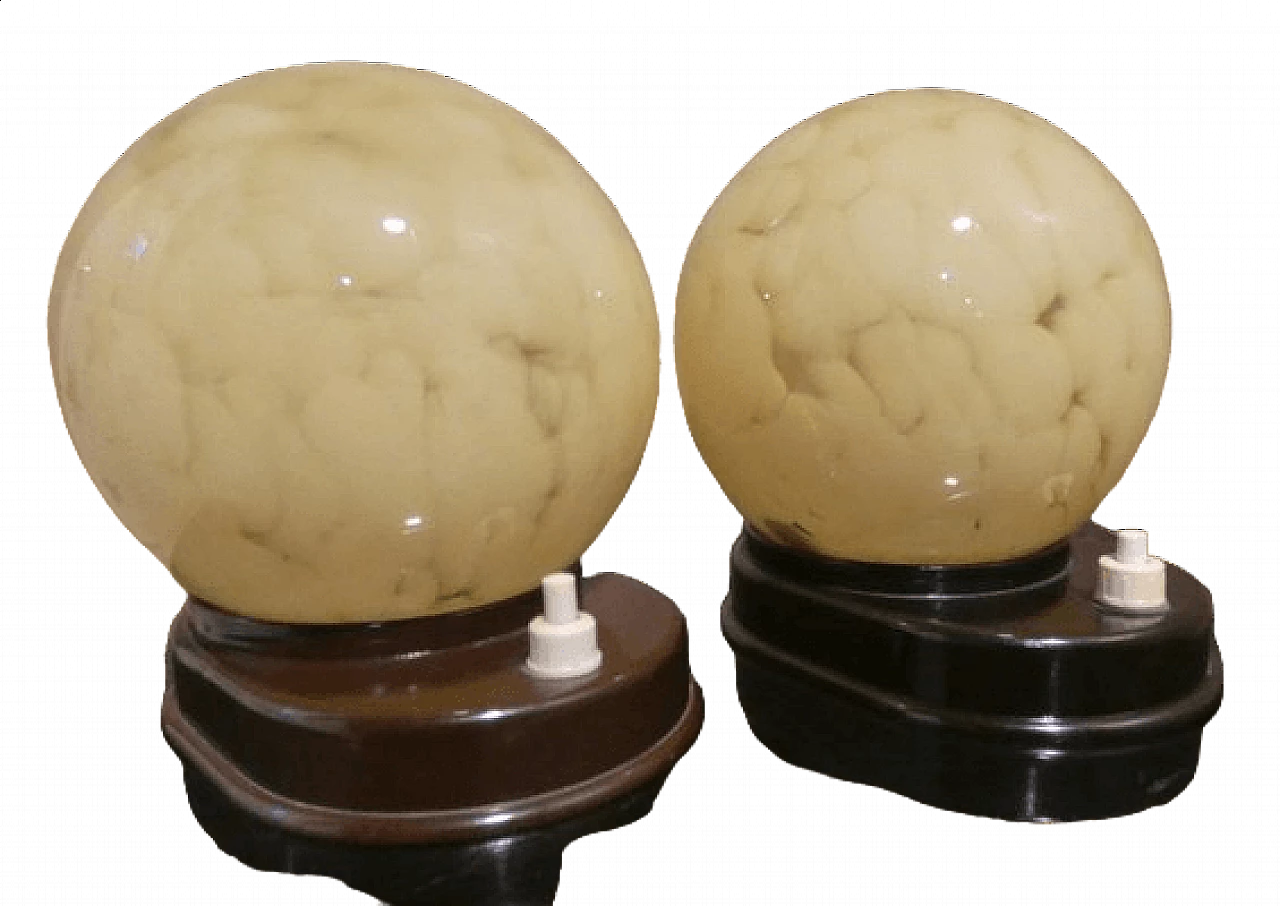 Coppia di paralumi da lettura in vetro colorato e bachelite, anni '50 9