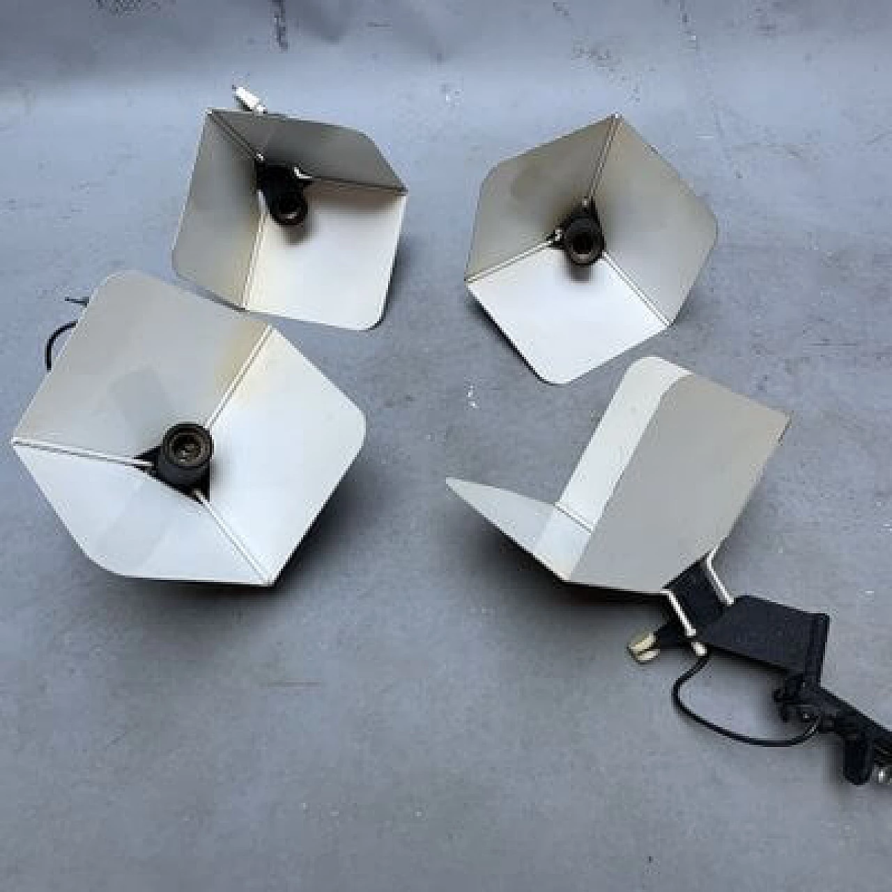 4 Wall sconces for Stilnovo, 1960s 2