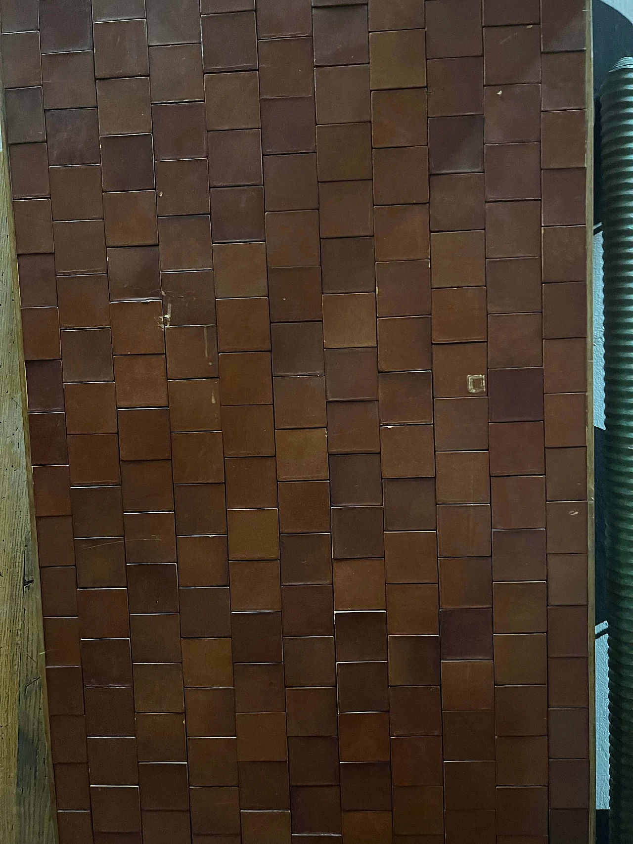 Pannello in legno rivestito in pelle, anni '90 5