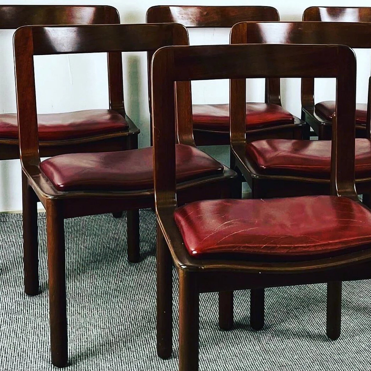 6 Chairs in walnut and burgundy leather, 1980s 5