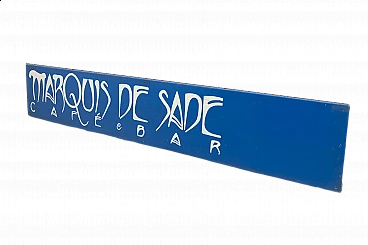 Insegna di una caffetteria del centro di Praga in legno verniciato, 2010