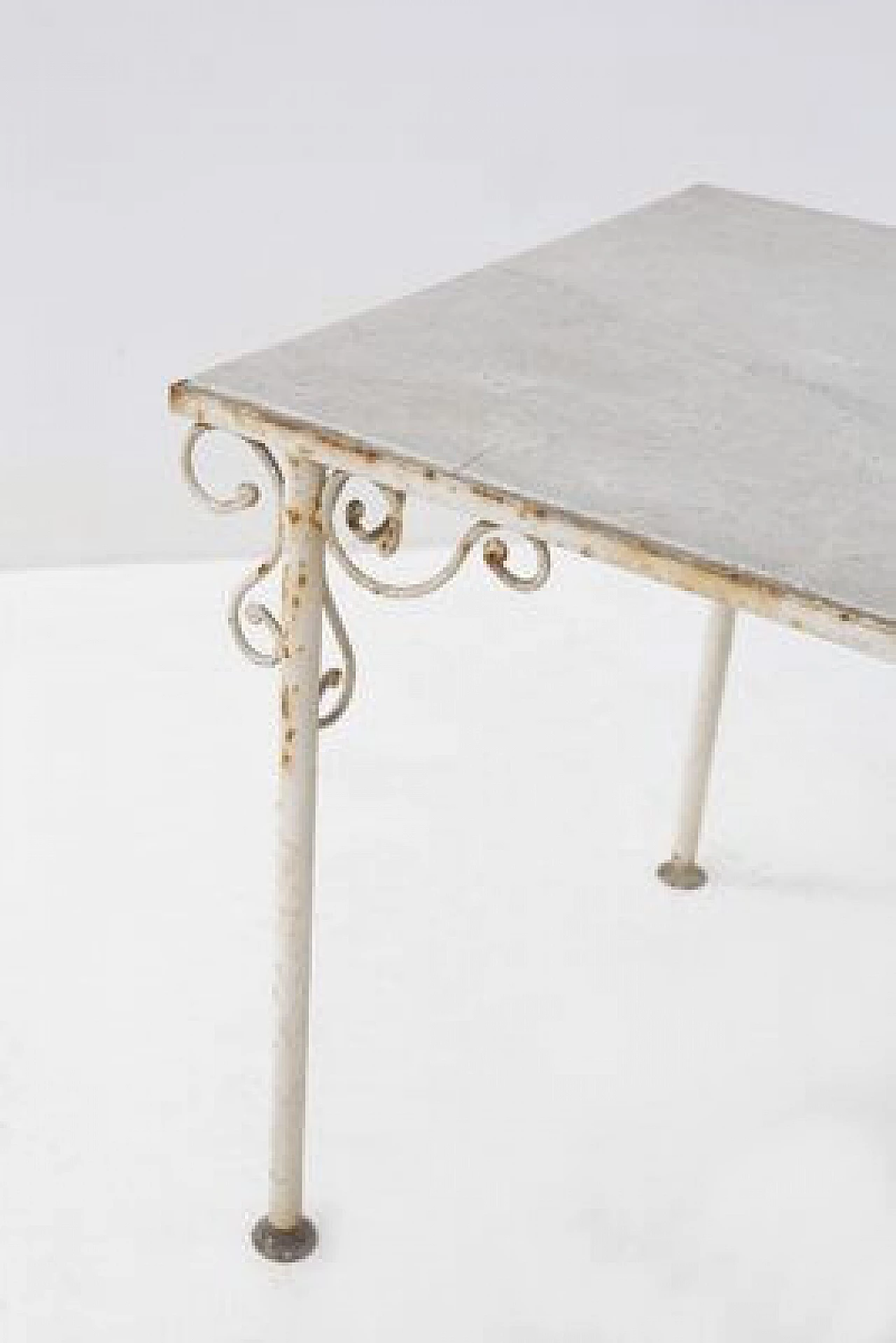 Wrought iron and marble table, 19th century 6