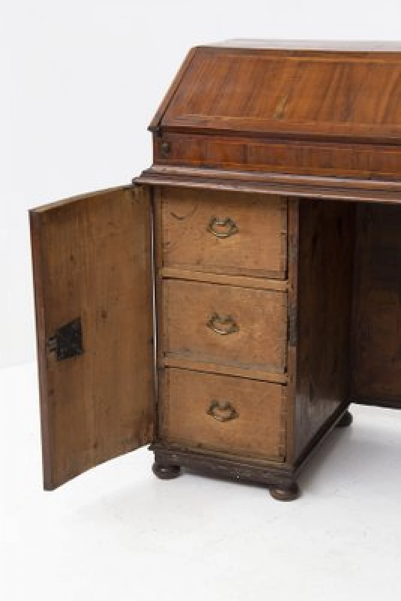 Solid wood desk with drawers, 18th century 3