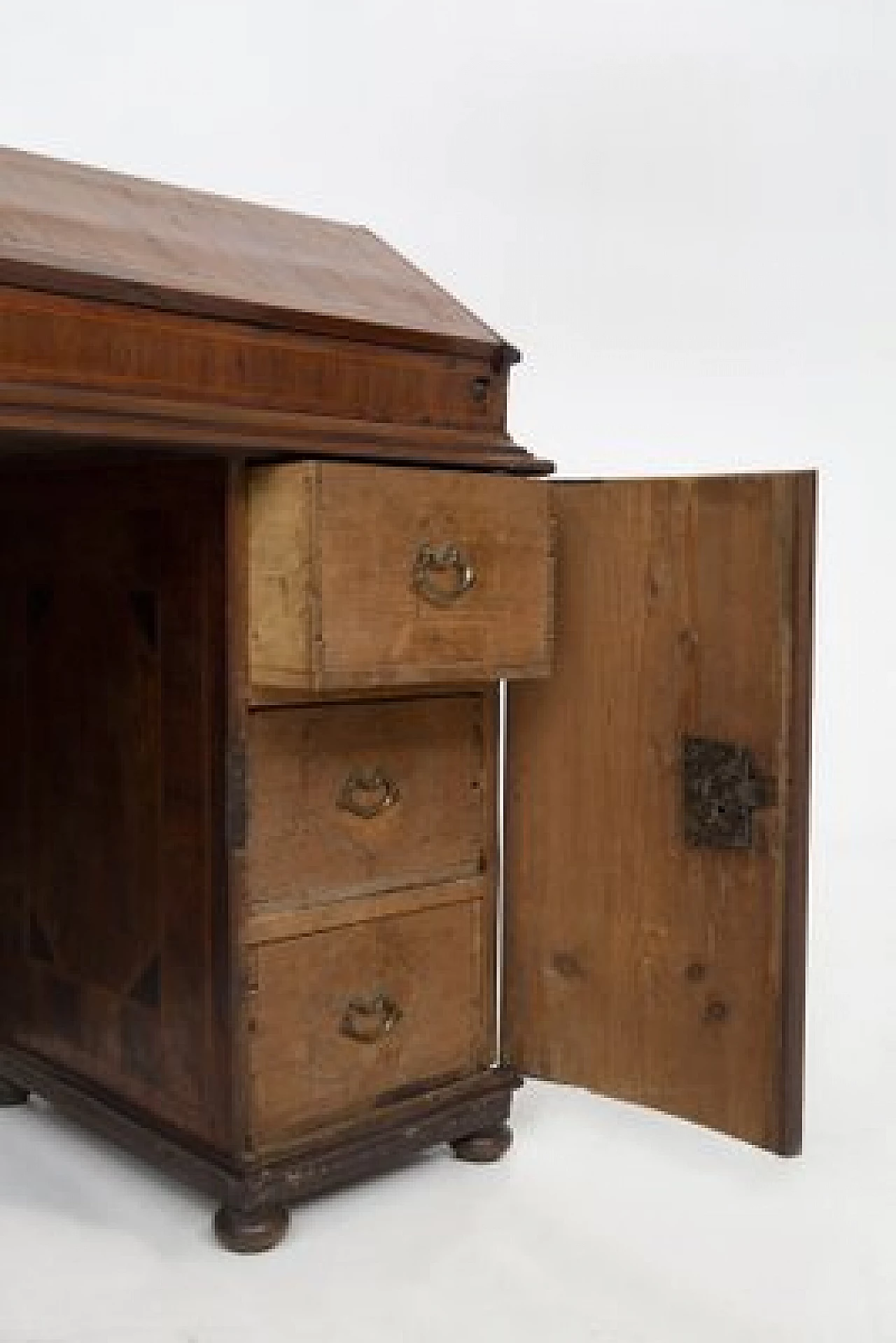 Solid wood desk with drawers, 18th century 4