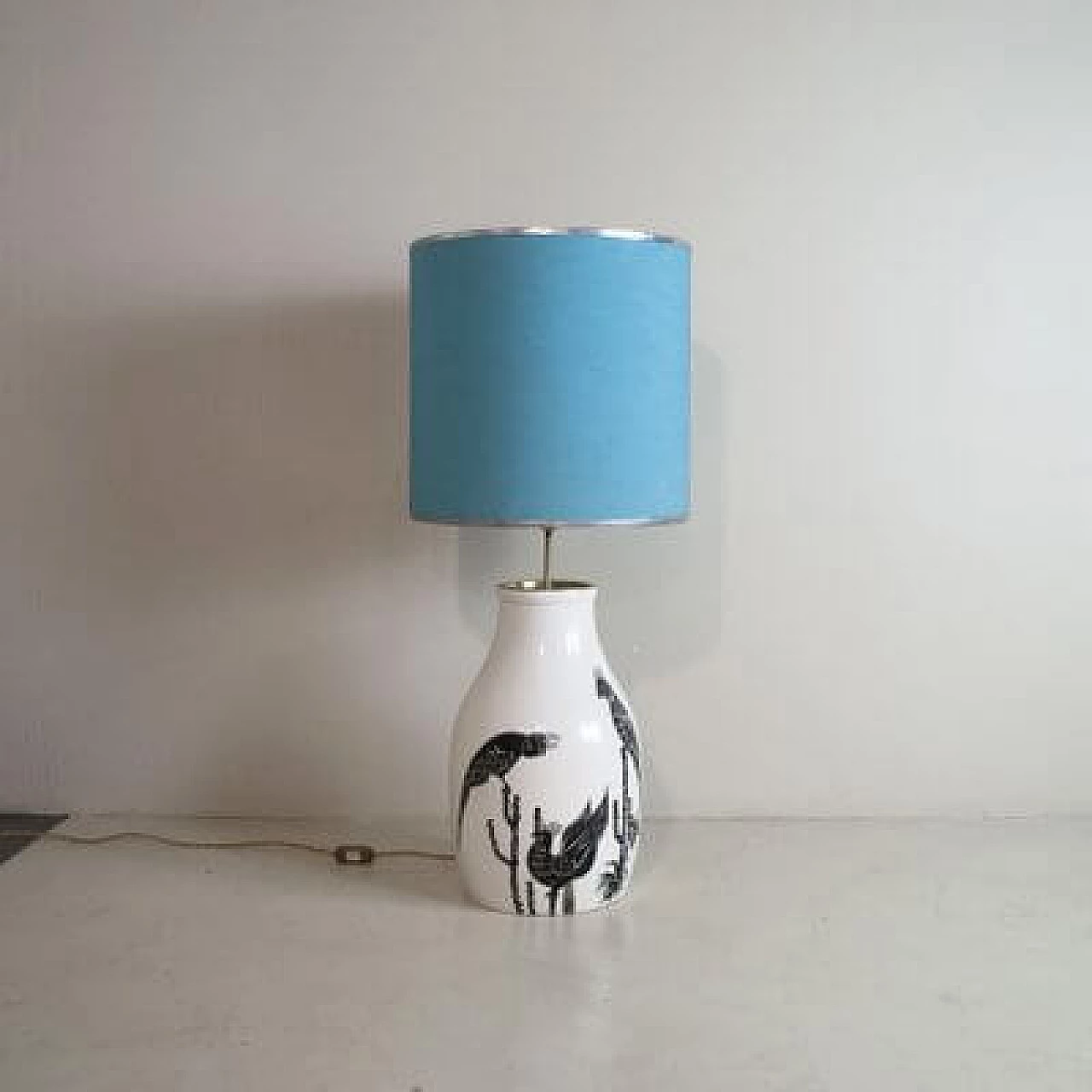 Lampada da tavolo in ceramica smaltata con paralume azzurro, anni '60 1