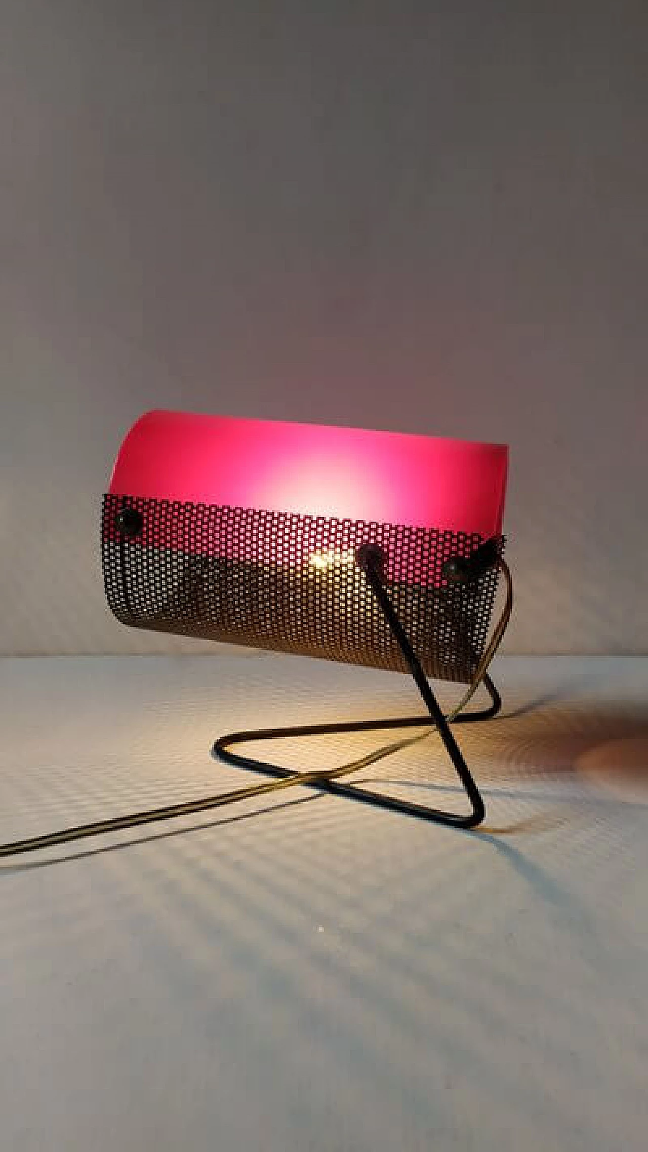 Table lamp in red plexiglass and iron by Stilux, 1950s 2