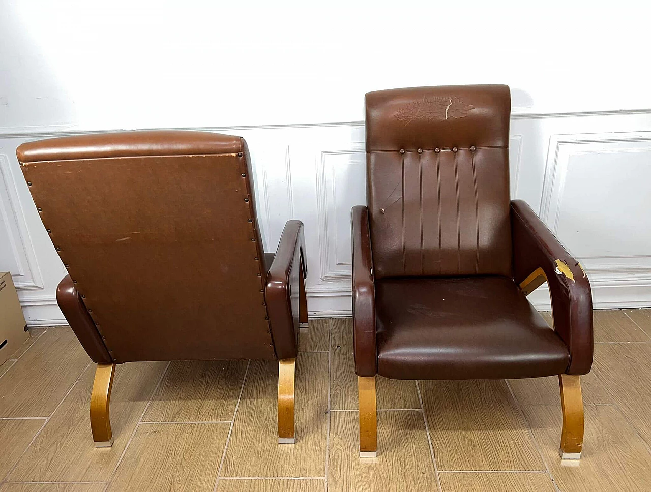 Sofa and pair of armchairs in leather and glass side table, 1960s 8