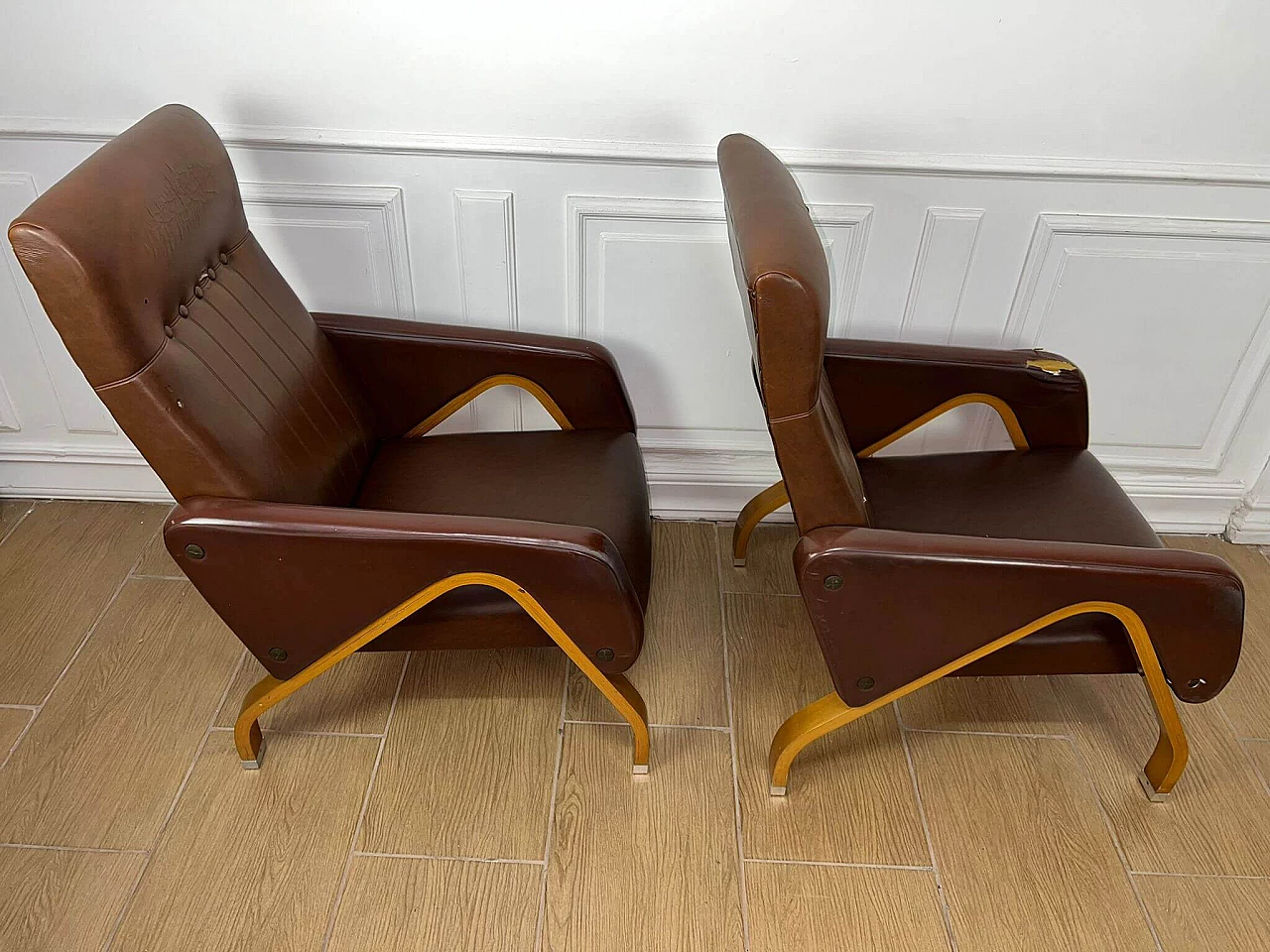 Sofa and pair of armchairs in leather and glass side table, 1960s 11