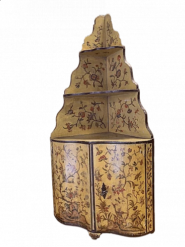 Chinoiserie-painted wooden corner cabinet, 18th century