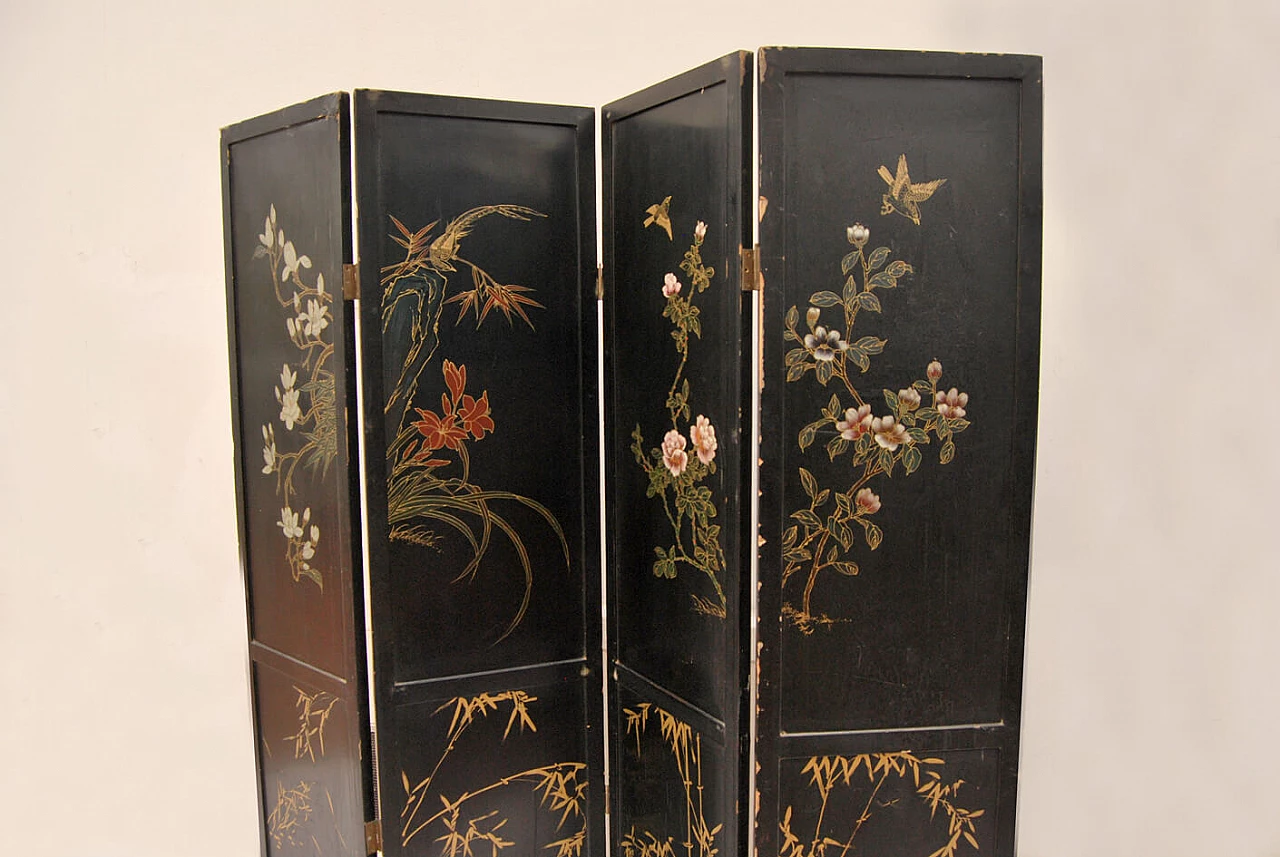 Lacquered wooden screen with painted and mother-of-pearl decorations, 1930s 10