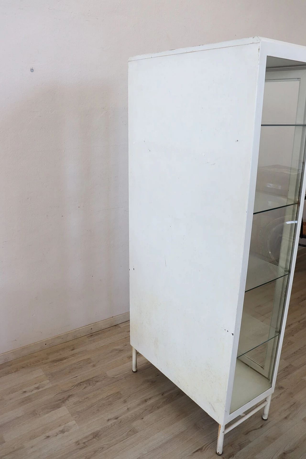 Medical practice glass cabinet in white lacquered metal, 1960s 10