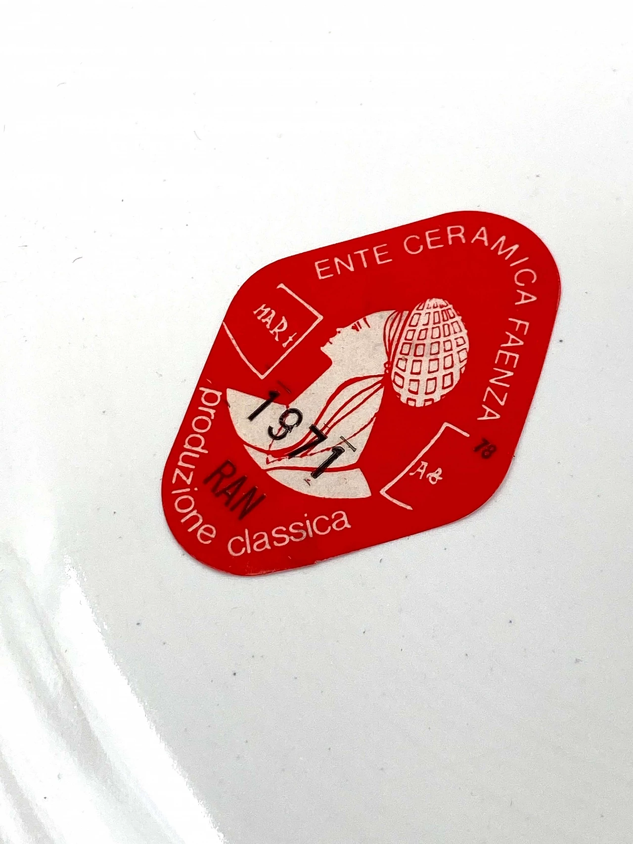 Futurist ceramic plate Calciatore by Dante Baldelli for Fictilia, 1971 19