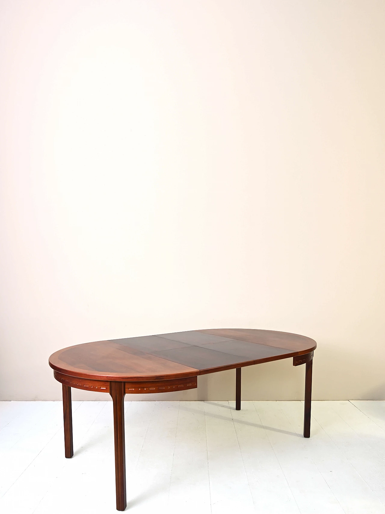 Round dining table in rosewood by Nils Jonsson, 1970s 4
