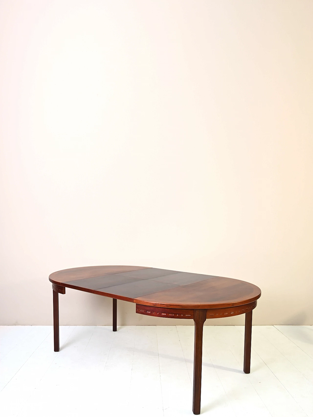 Round dining table in rosewood by Nils Jonsson, 1970s 5