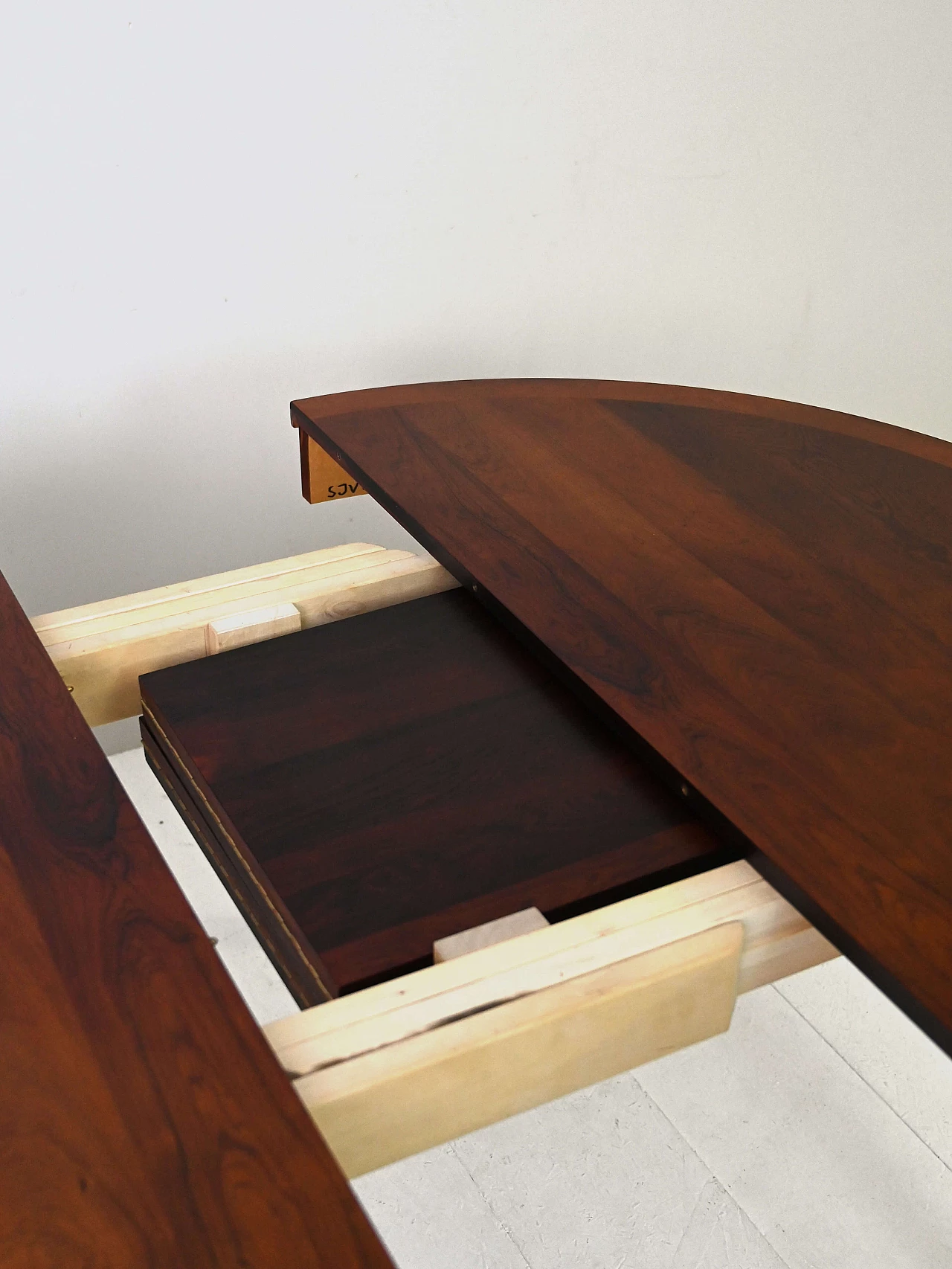 Round dining table in rosewood by Nils Jonsson, 1970s 6