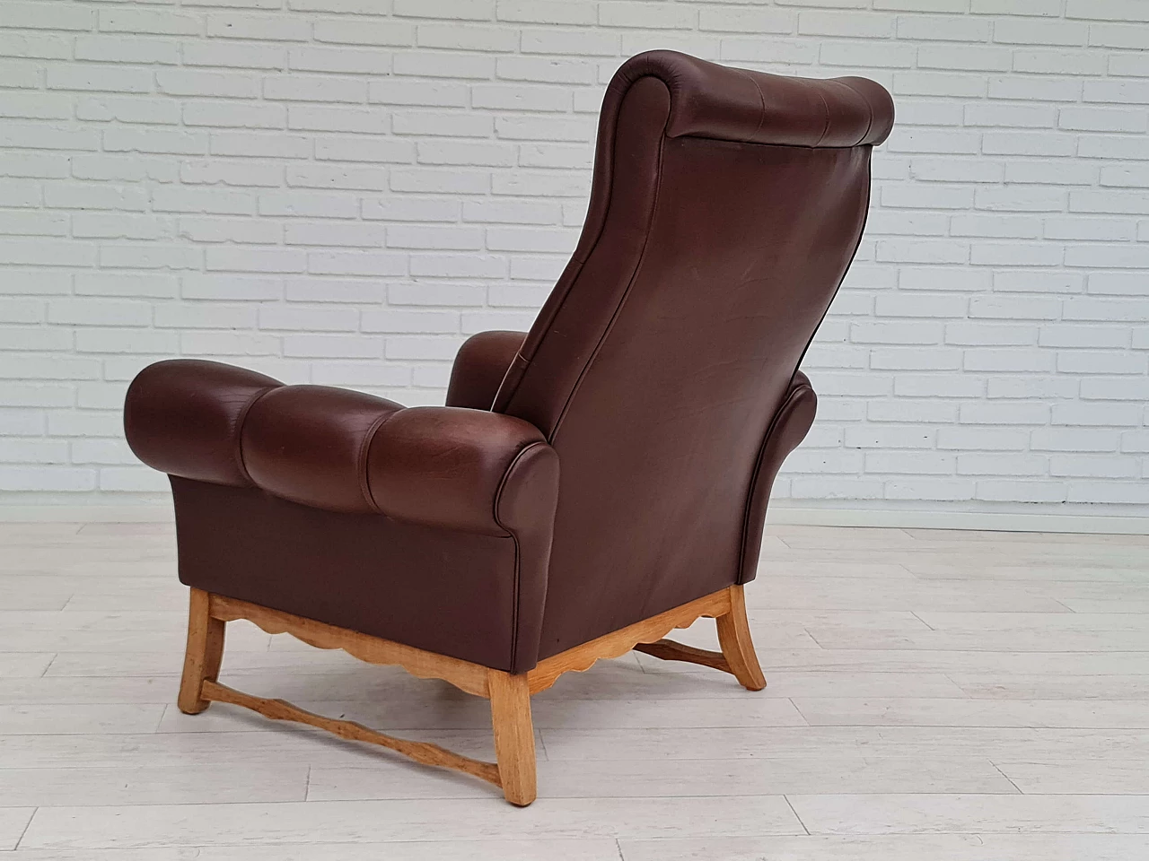 Poltrona danese con schienale alto in pelle e legno di quercia, anni '70 11