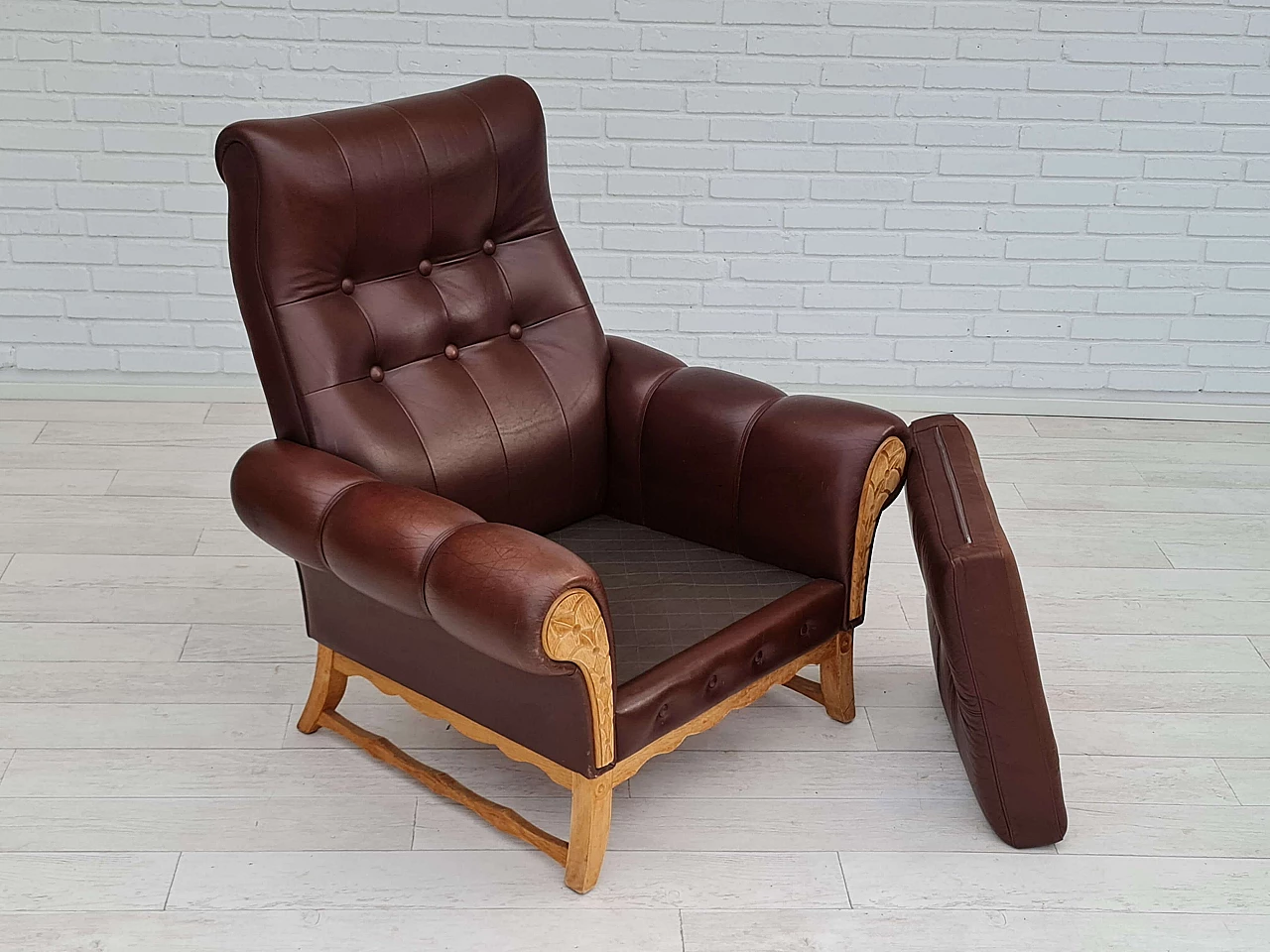 Poltrona danese con schienale alto in pelle e legno di quercia, anni '70 14