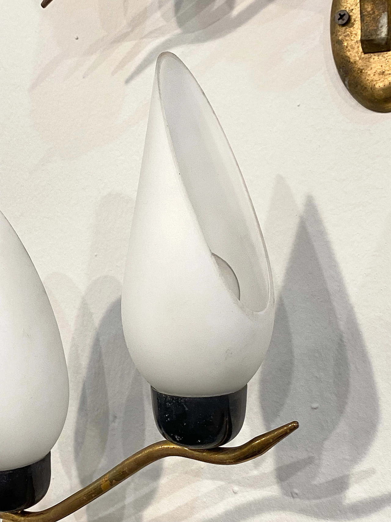 3 Wall lamps in gilded brass and opaline glass, 1960s 3