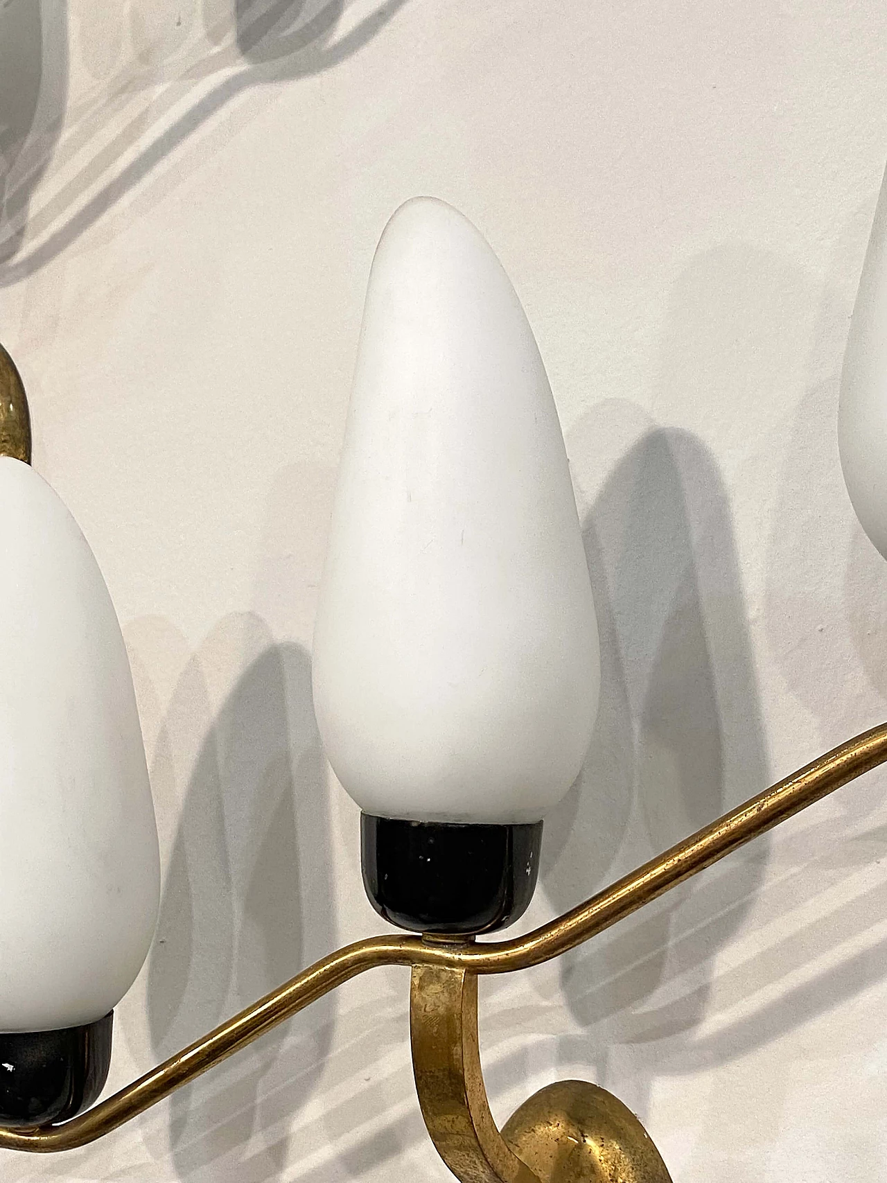 3 Wall lamps in gilded brass and opaline glass, 1960s 4