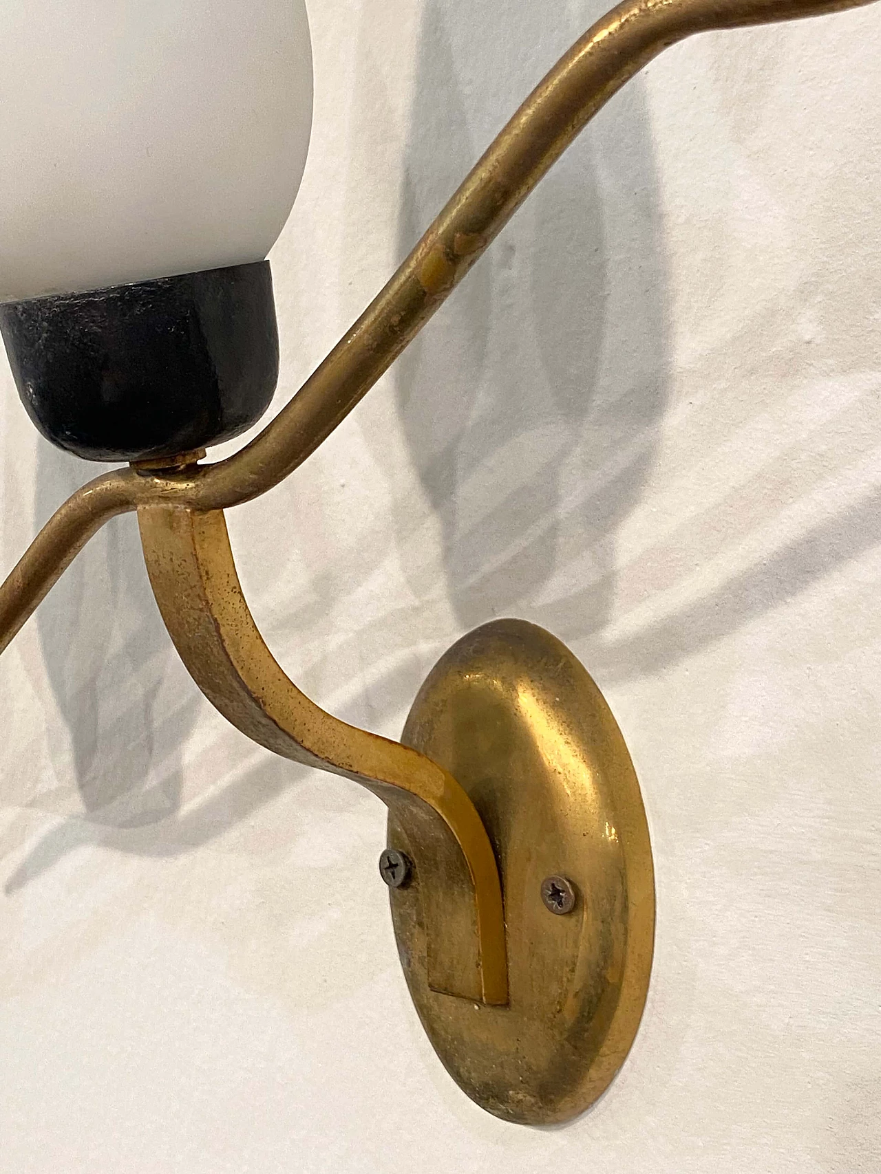 3 Wall lamps in gilded brass and opaline glass, 1960s 6