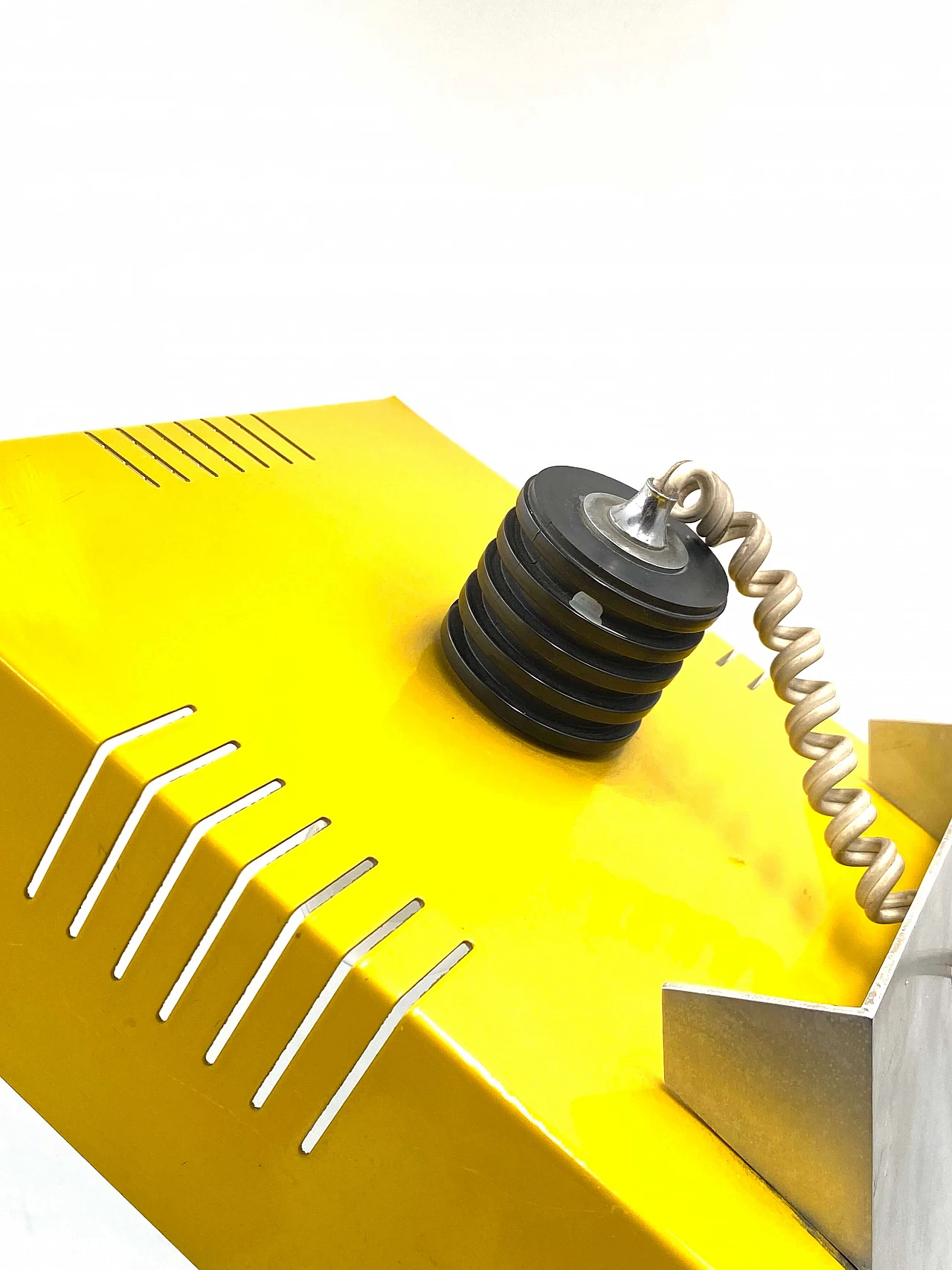 Space Age yellow cubic table lamp, 1970s 15