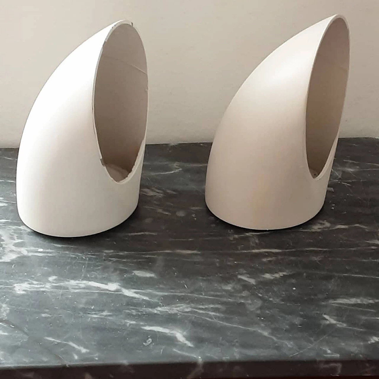 Coppia di lampade Gomito di Elio Martinelli per Martinelli Luce, anni '70 3