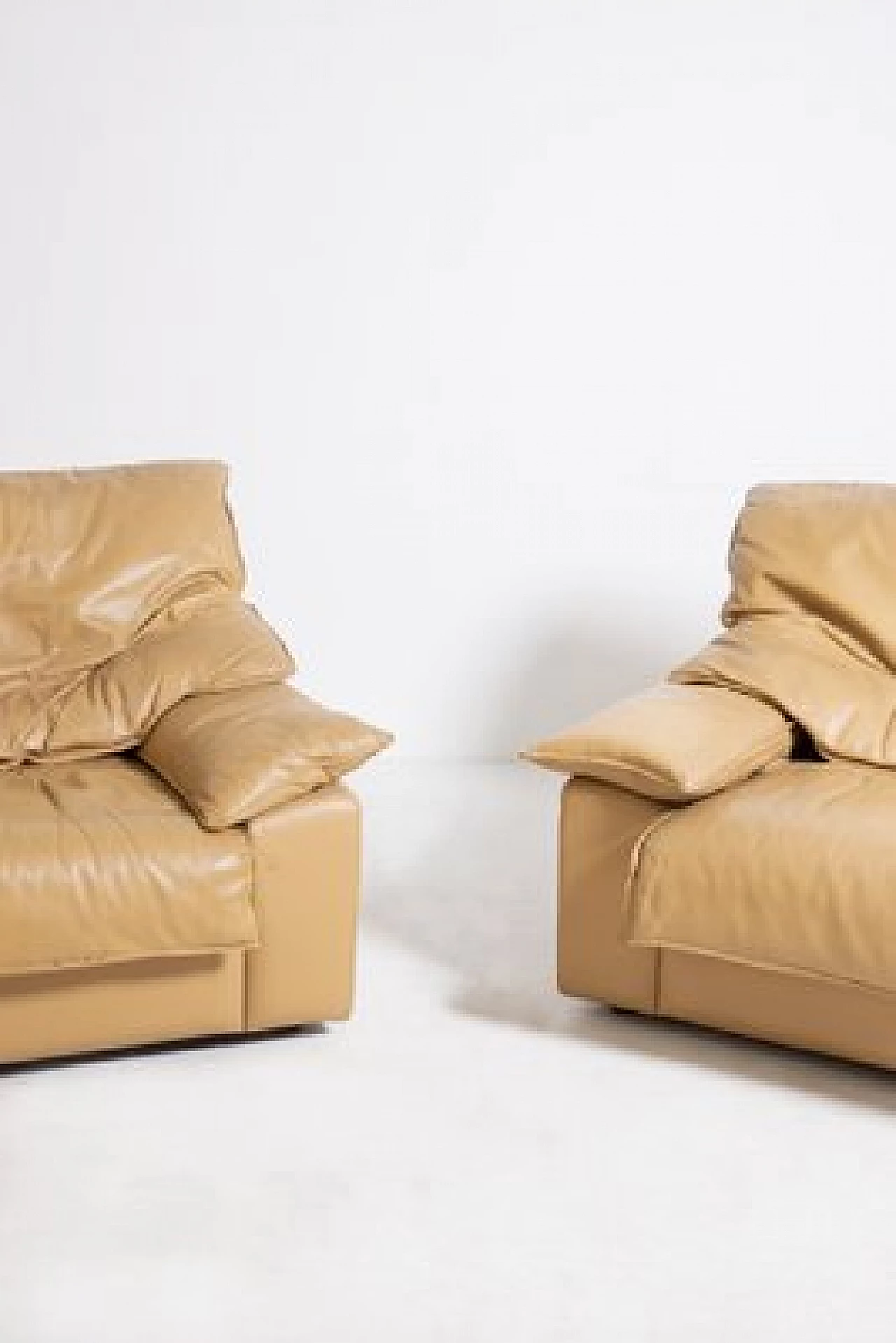 Pair of camel leather armchairs, 1970s 4