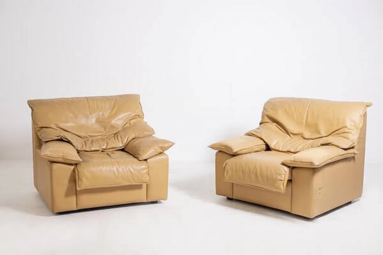 Pair of camel leather armchairs, 1970s 7