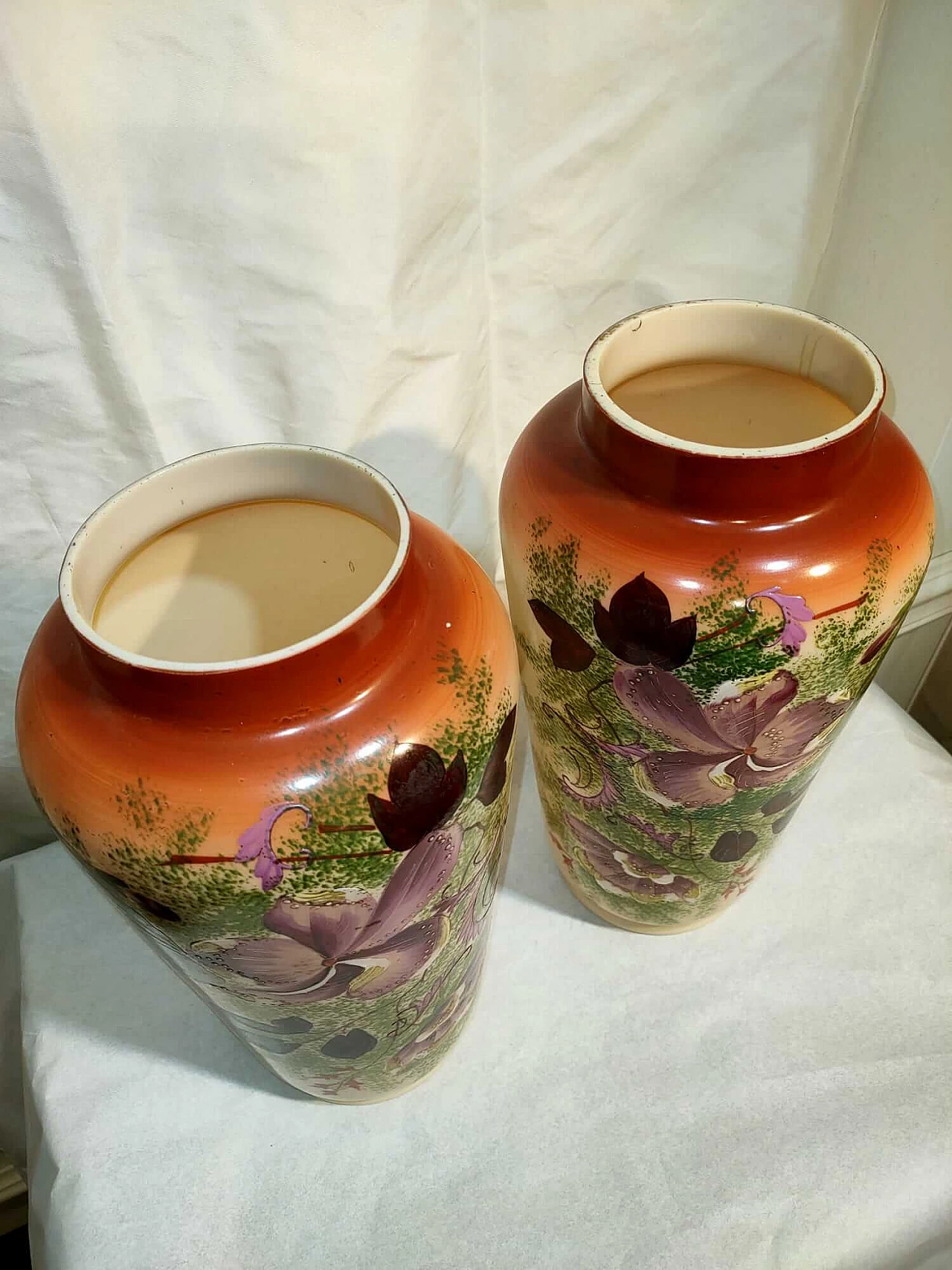 Coppia di vasi in vetro opalino dipinto, fine '800 6