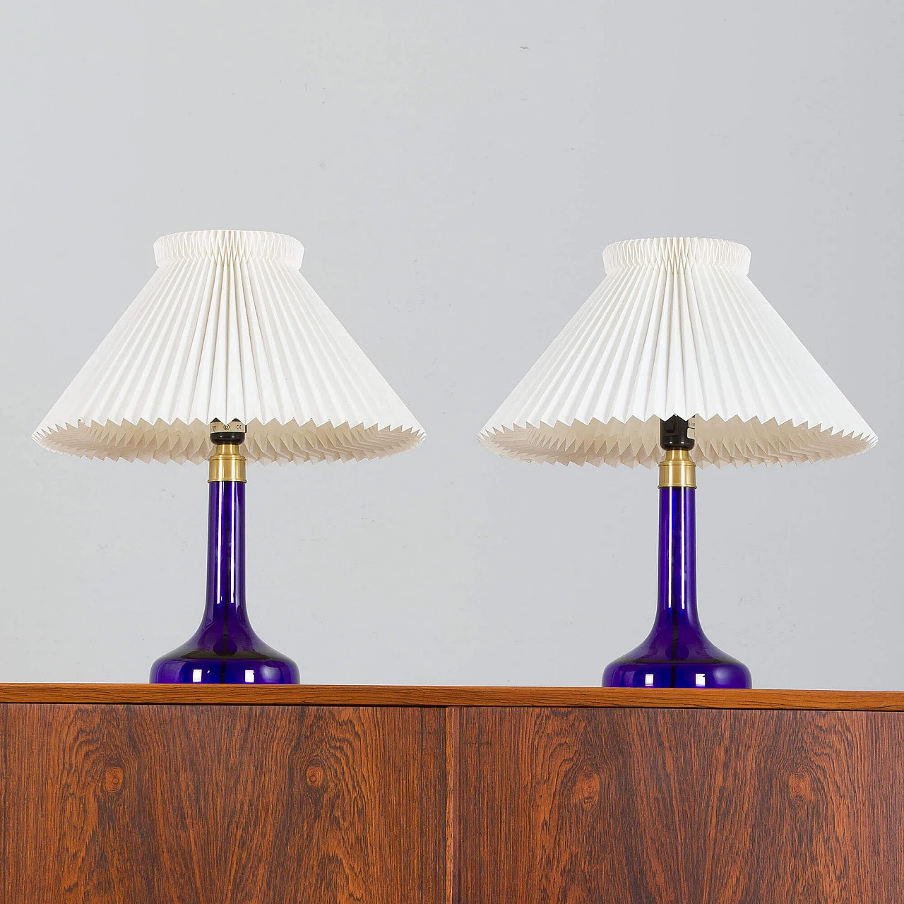 Pair of deep blue table lamps by Holmegaard for Le Klint, 1970s 3