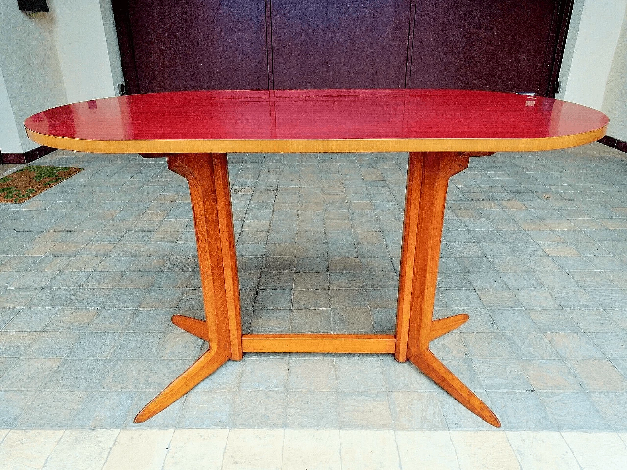 Tavolo in legno con piano rosso di Ico Parisi per Rizzi, anni '50 2